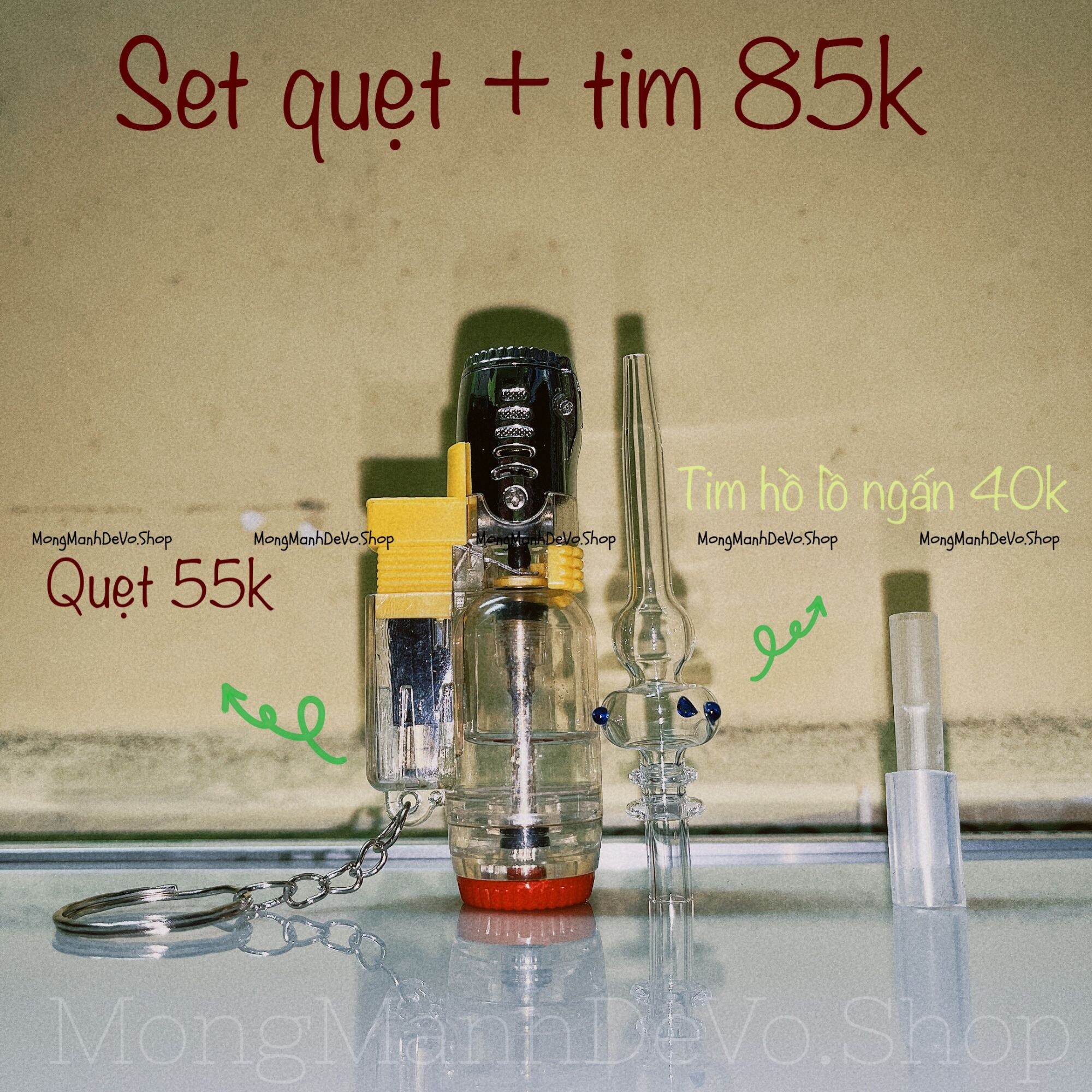 1 Set Đít Đỏ Kèm Tim Thủy Tinh