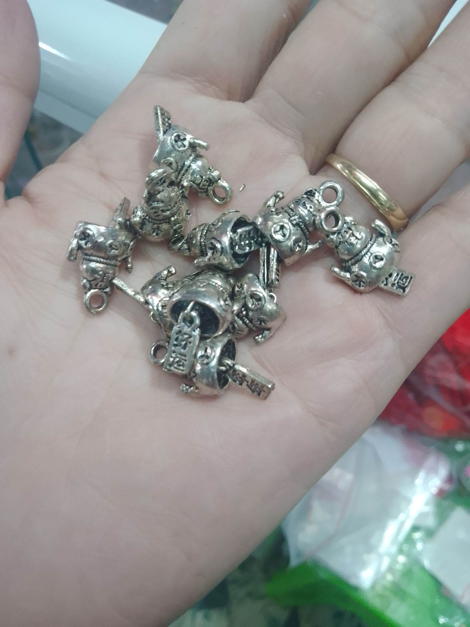 Charm mèo thần tài xi bạc