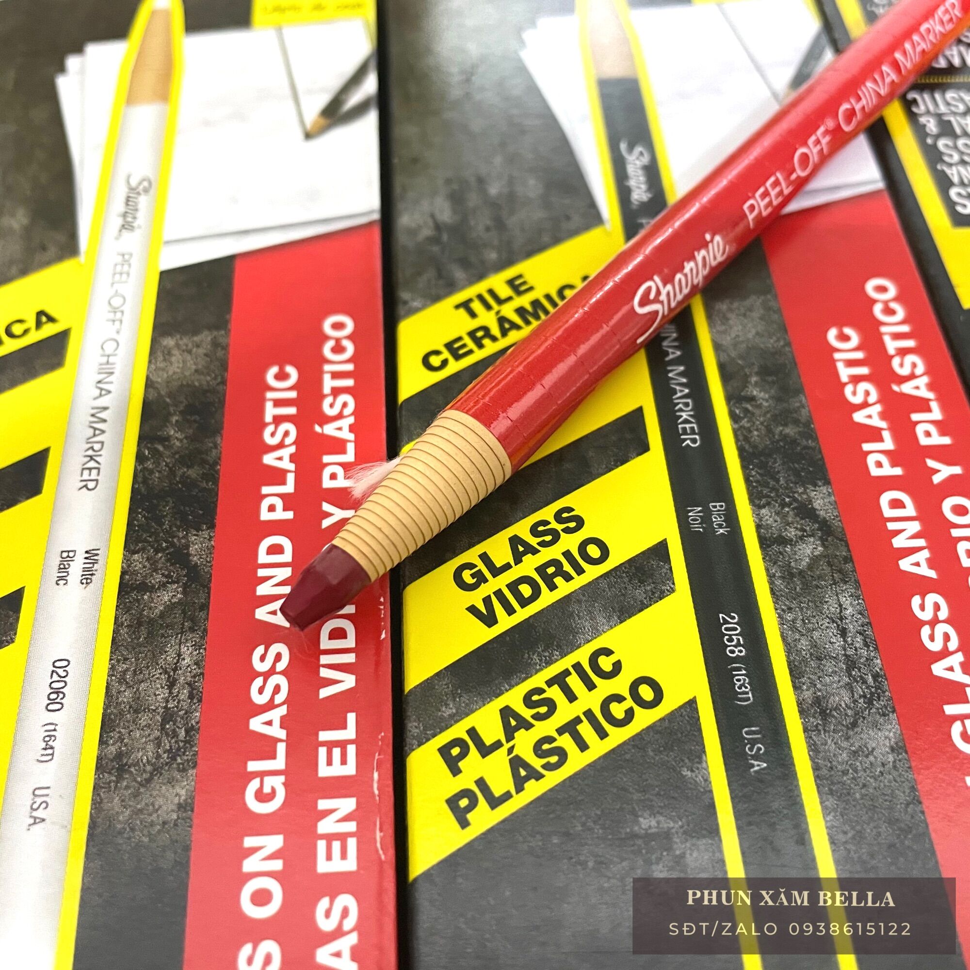 Chì đá Sharpie USA vẽ mày, môi