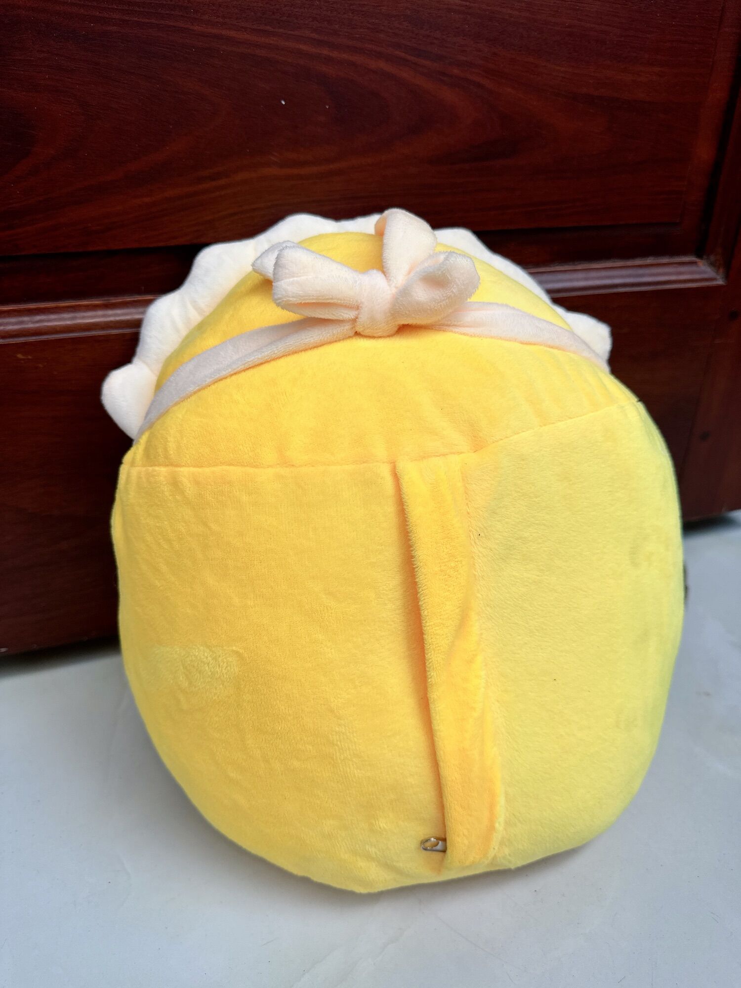 Gối ôm gà mái ấp trứng