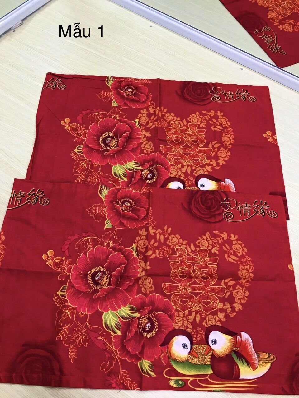 Gối cưới màu đỏ hỷ siêu đẹp
