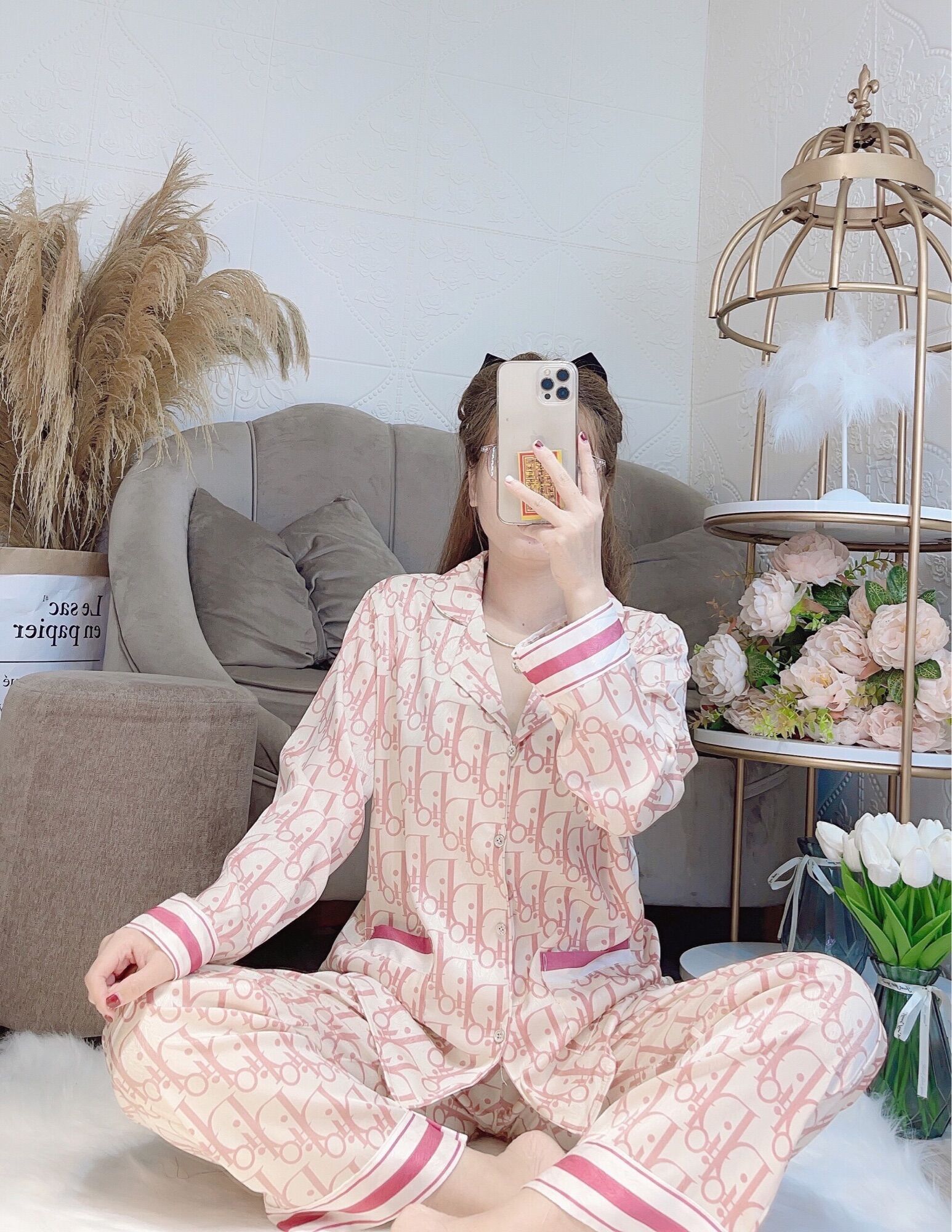 Bộ Pỵama Lụa Thiết Kế QC Hoạ Tiết Đi Ó Mẫu Mới