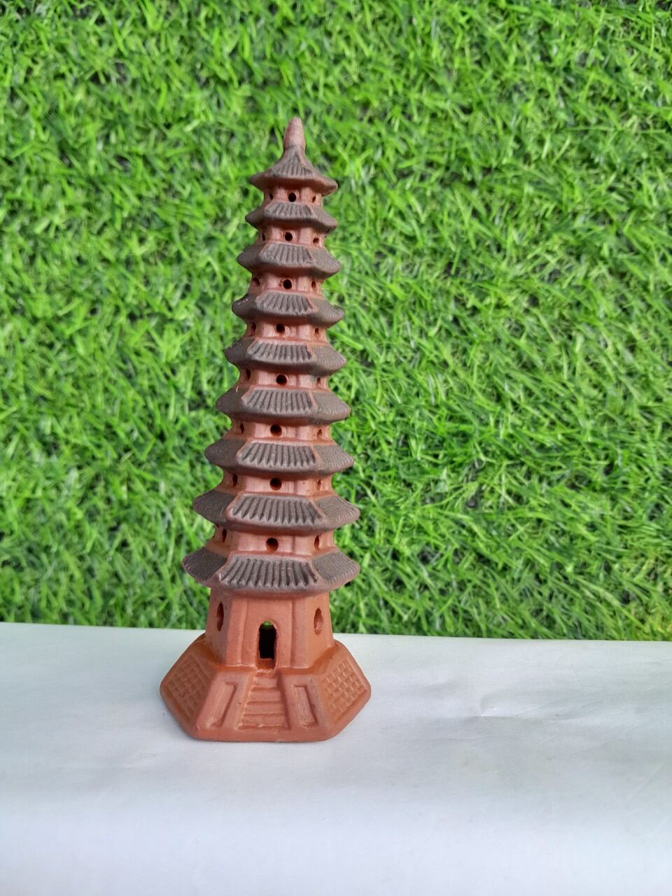 Tháp 9 tầng trang trí tiểu cảnh gốm sứ bát tràng