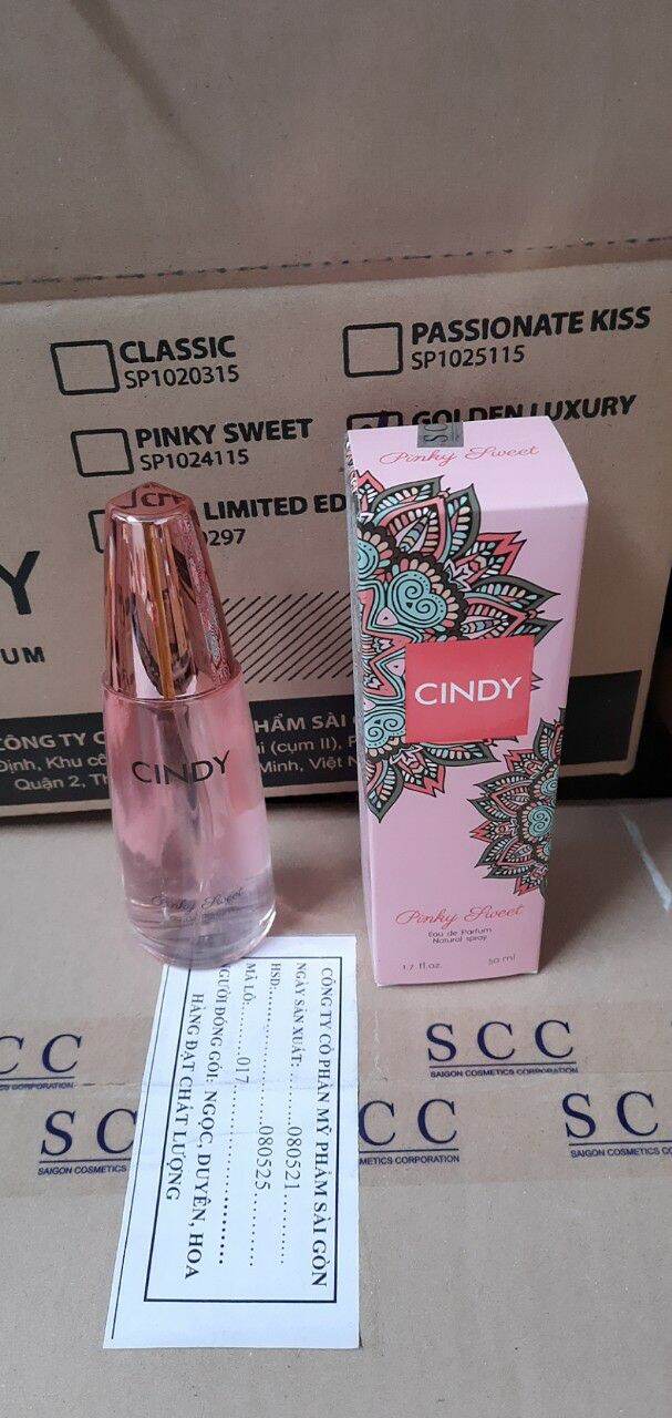 Nước hoa Cindy N3 phiên bản giới hạn 50ml Hương Thơm Cổ Điển Thương hiệu : Cindy Nguyên liệu nhập khẩu từ Pháp Hương thơm của Cindy - Classic quyến rũ nhẹ nhàng với hương hoa hồng, hoa nhài và ngọc lan tây, hương cuối lôi cuốn lắng đọng với hương vani ngọ
