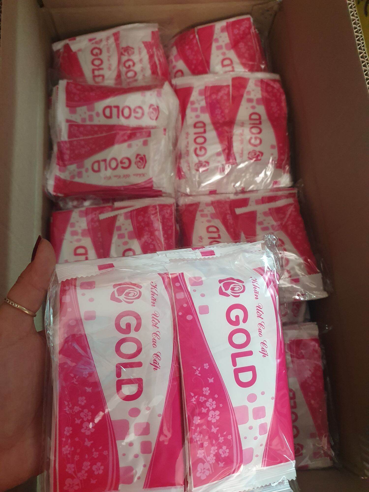 Khăn lạnh cao cấp , 20 cái/ gói