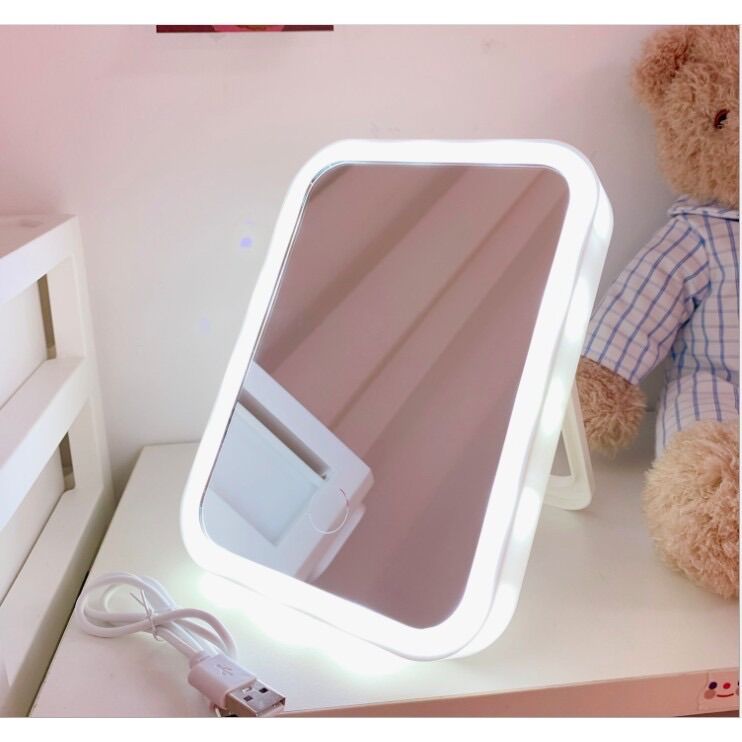 Gương trang điểm để bàn có đèn led hình vuông dung pin