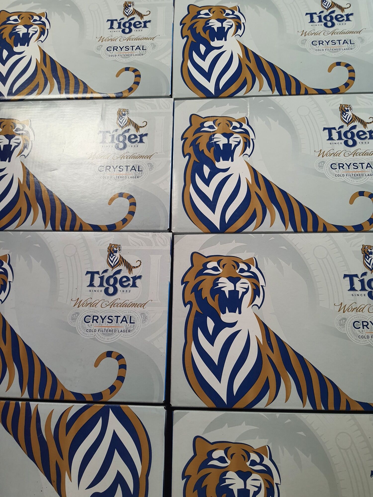 THÙNG 24 LON BEER TIGER BẠC x 330ml