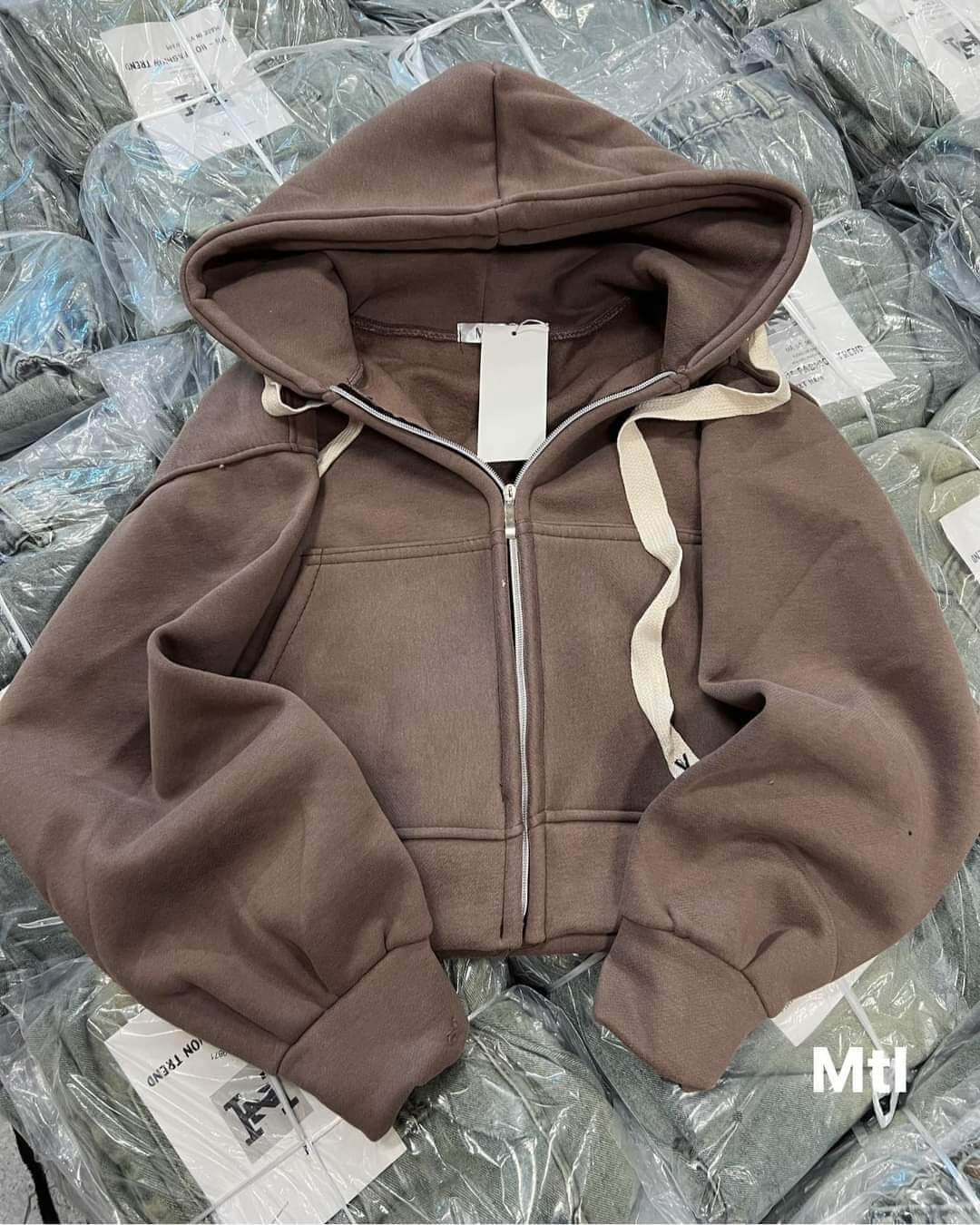 Áo Khoác Croptop dạng ngắn form freesize