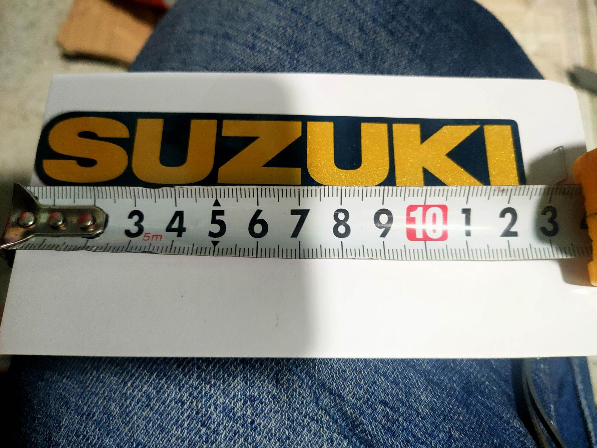 Tem chữ suzuki