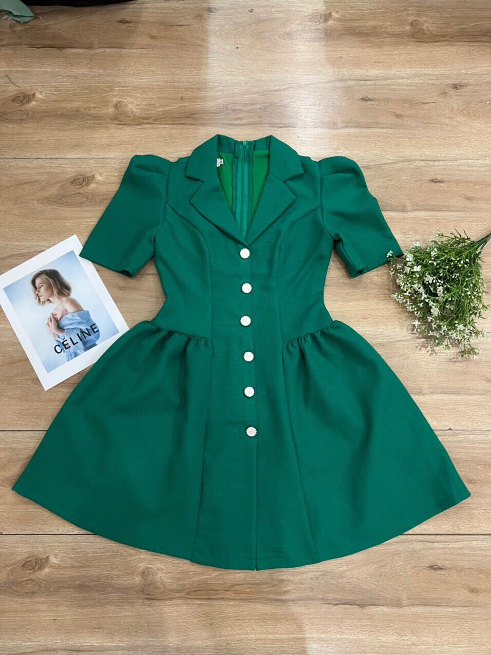 Đầm Cổ Vest Nút