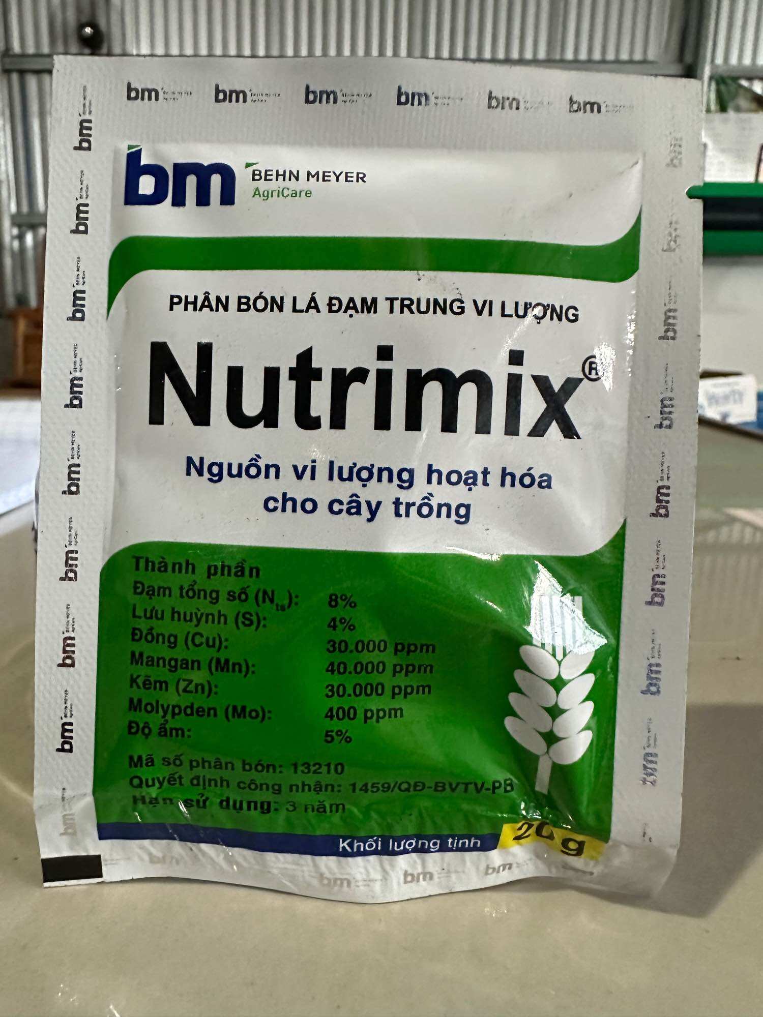 Vi lượng bm Nutrimix 20gram - Phân bón lá trung vi lượng