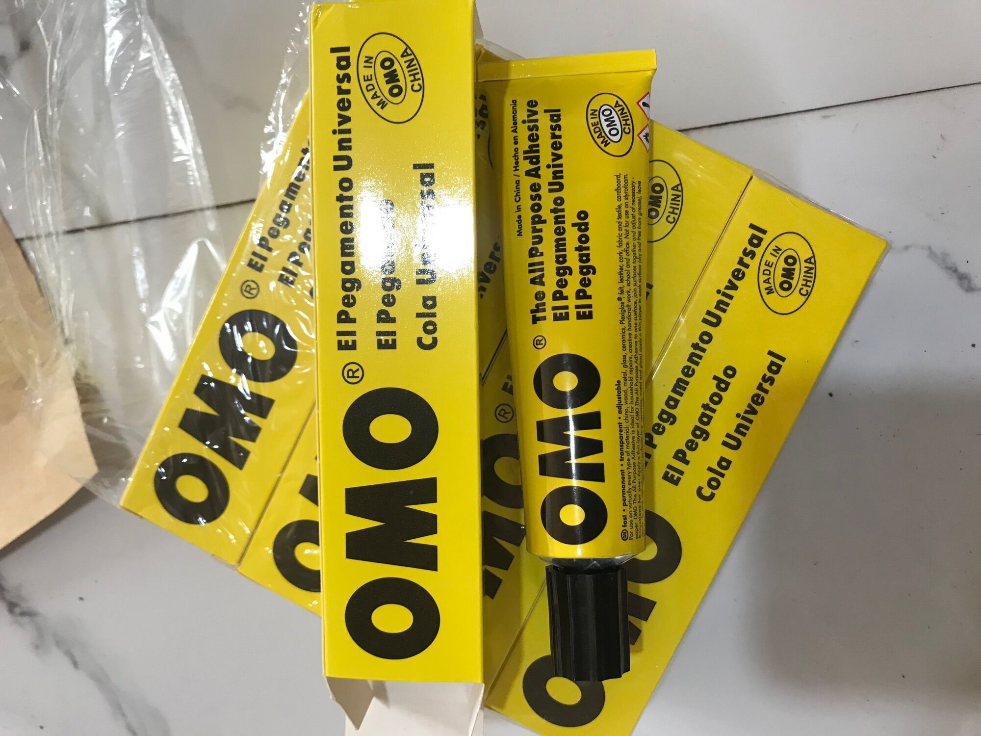 Keo dán vải ê căng không màu
