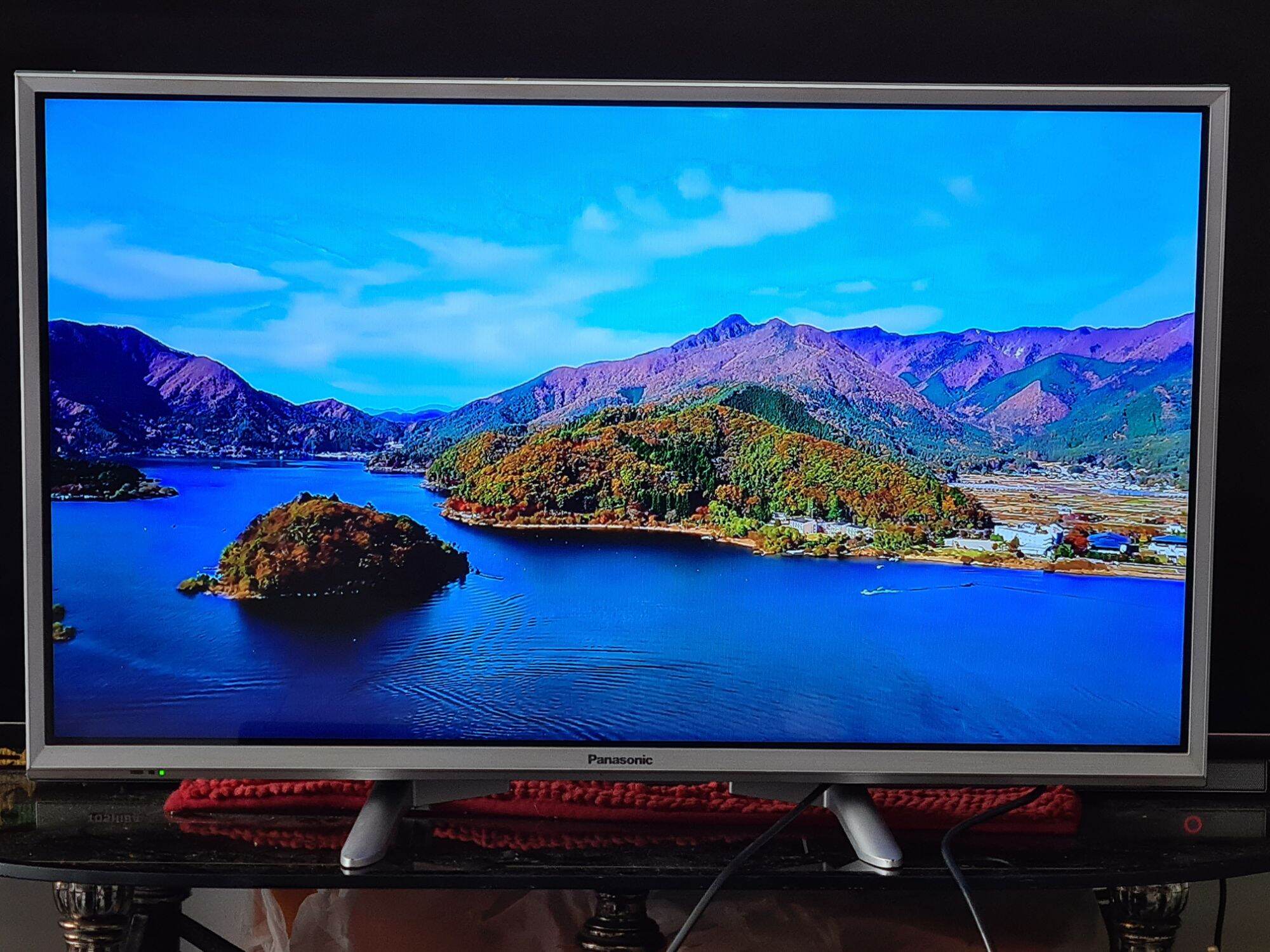 Smart tivi wifi 32 inch Panasonic