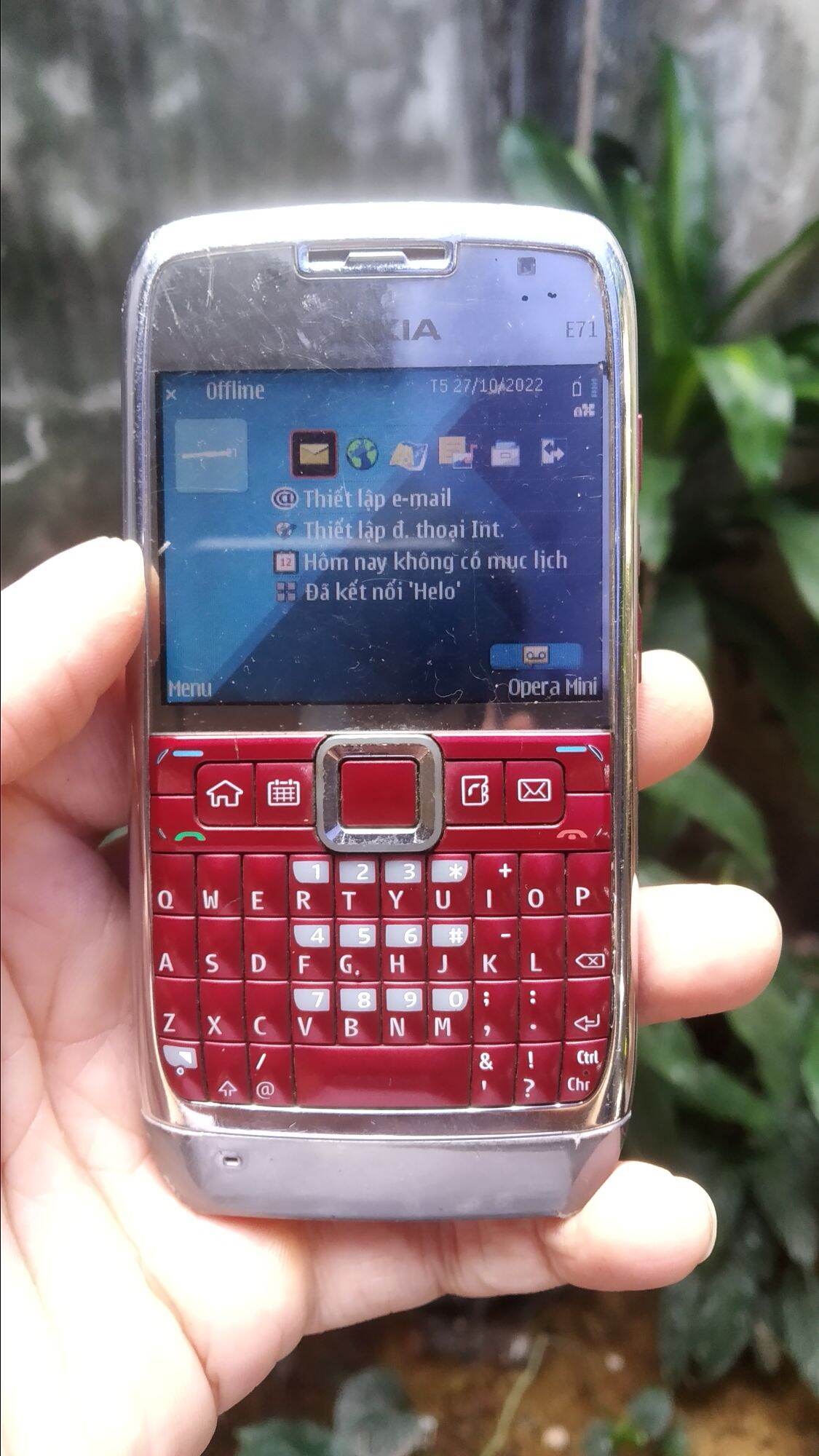 điện thoại nokia E71 pin+sạc cũ zin chính hãng chơi game java