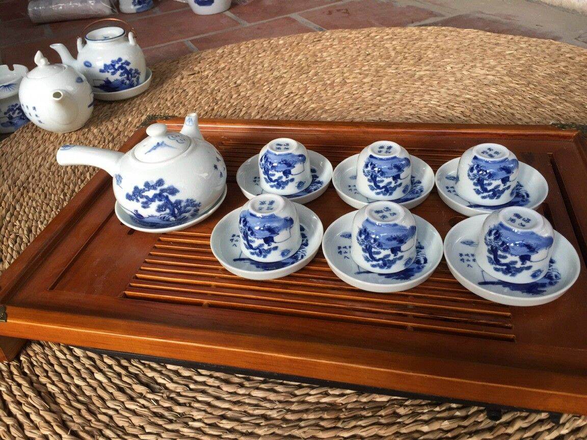 ẤM CHÉN BÁT TRÀNG TRÚC LÂM THẤT HIỀN