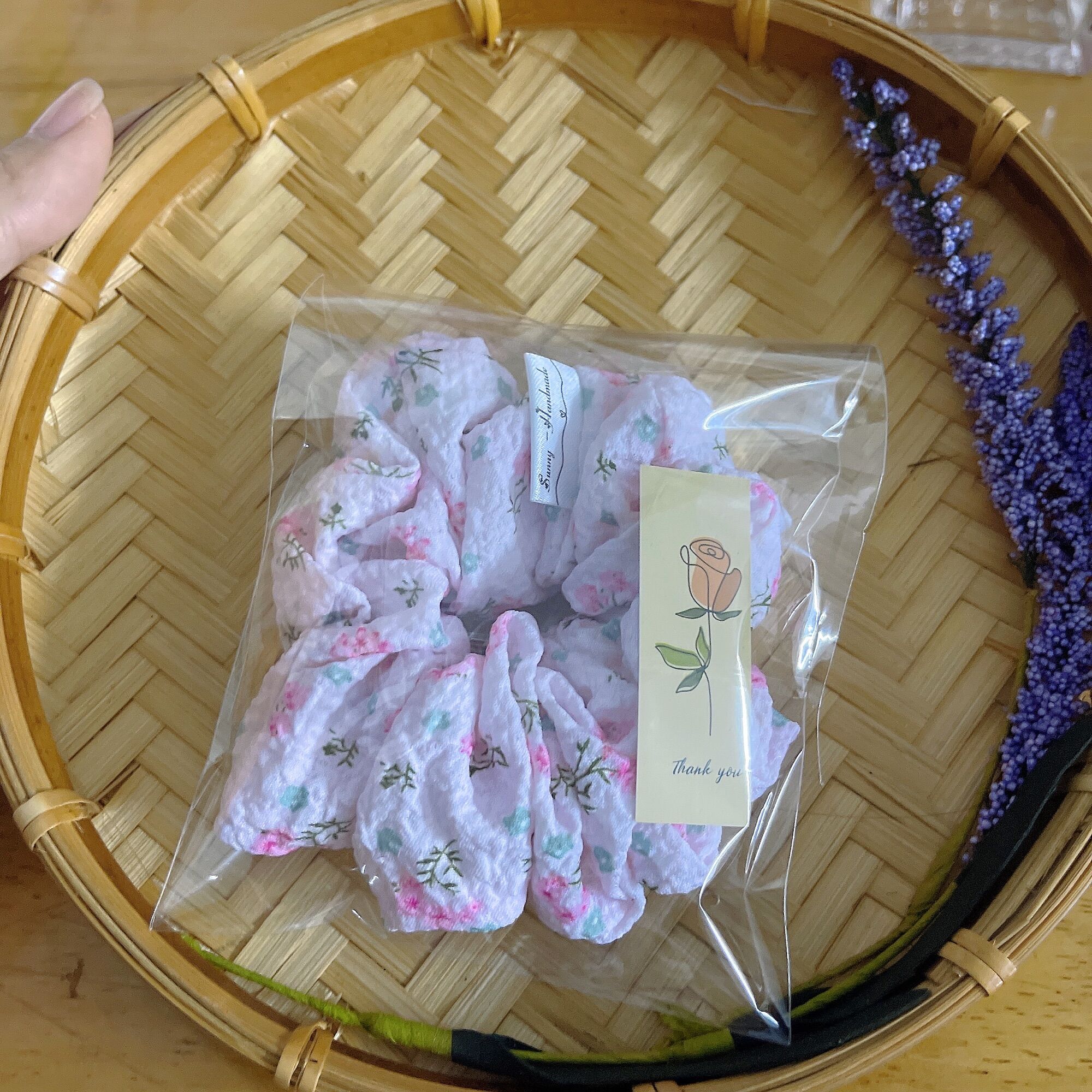 Scrunchies - đồ cột tóc hoa Anh Đào