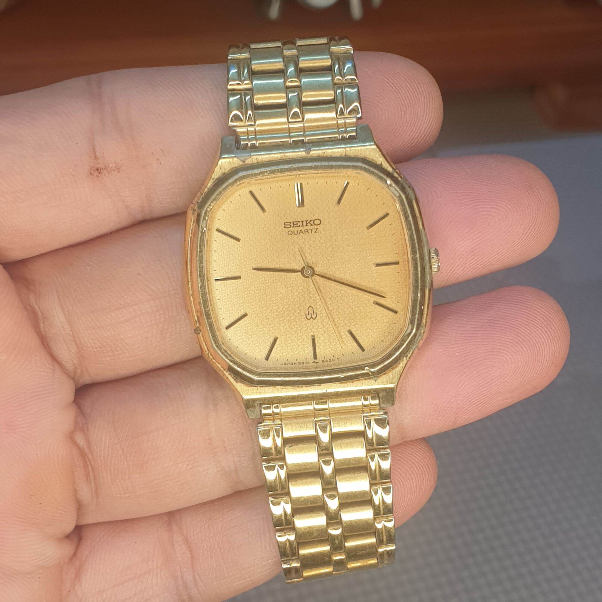 Đồng hồ nam hiệu Seiko của Nhật