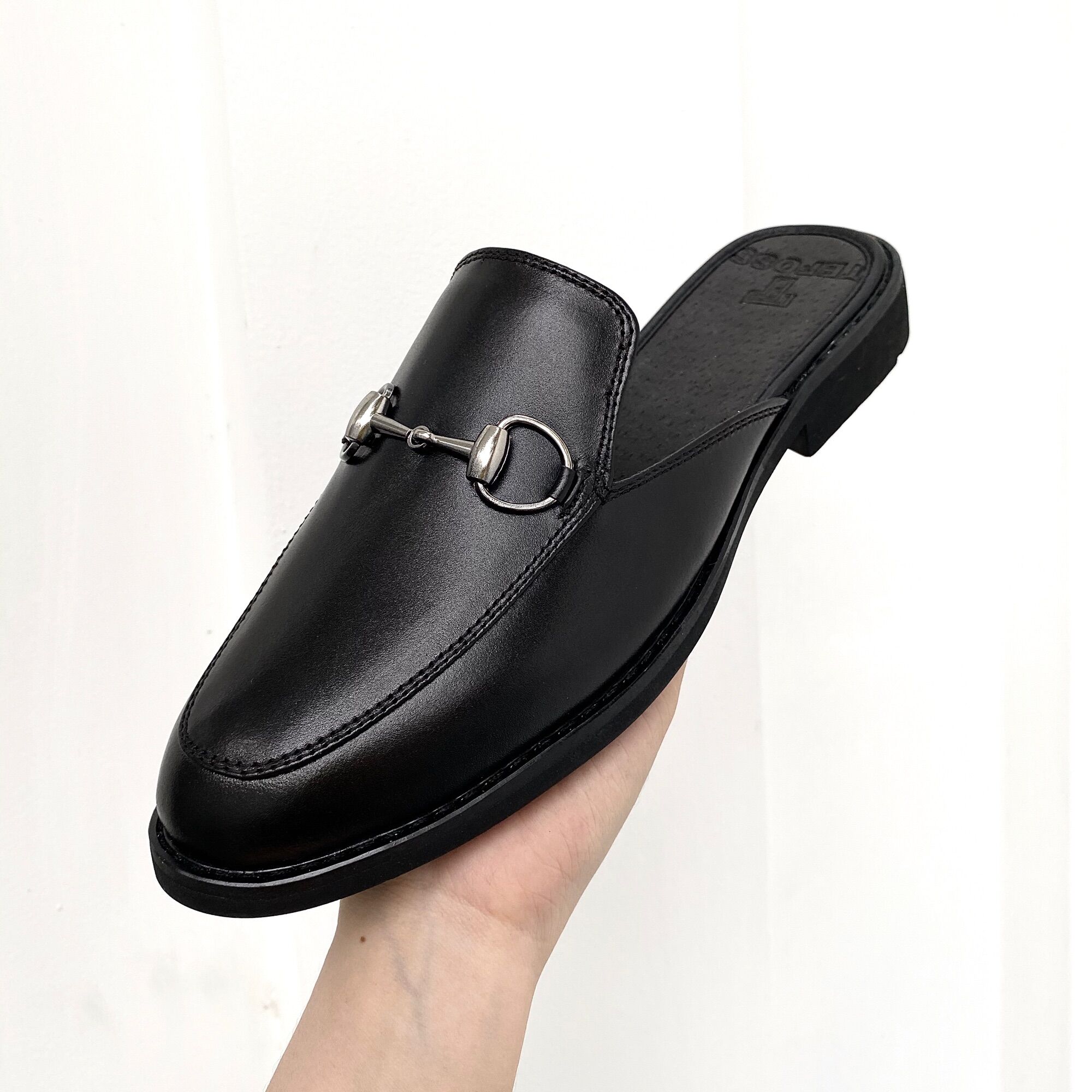 Giày Sục Da Nam TEFOSS HT751 - Đen Khoá Bạc
