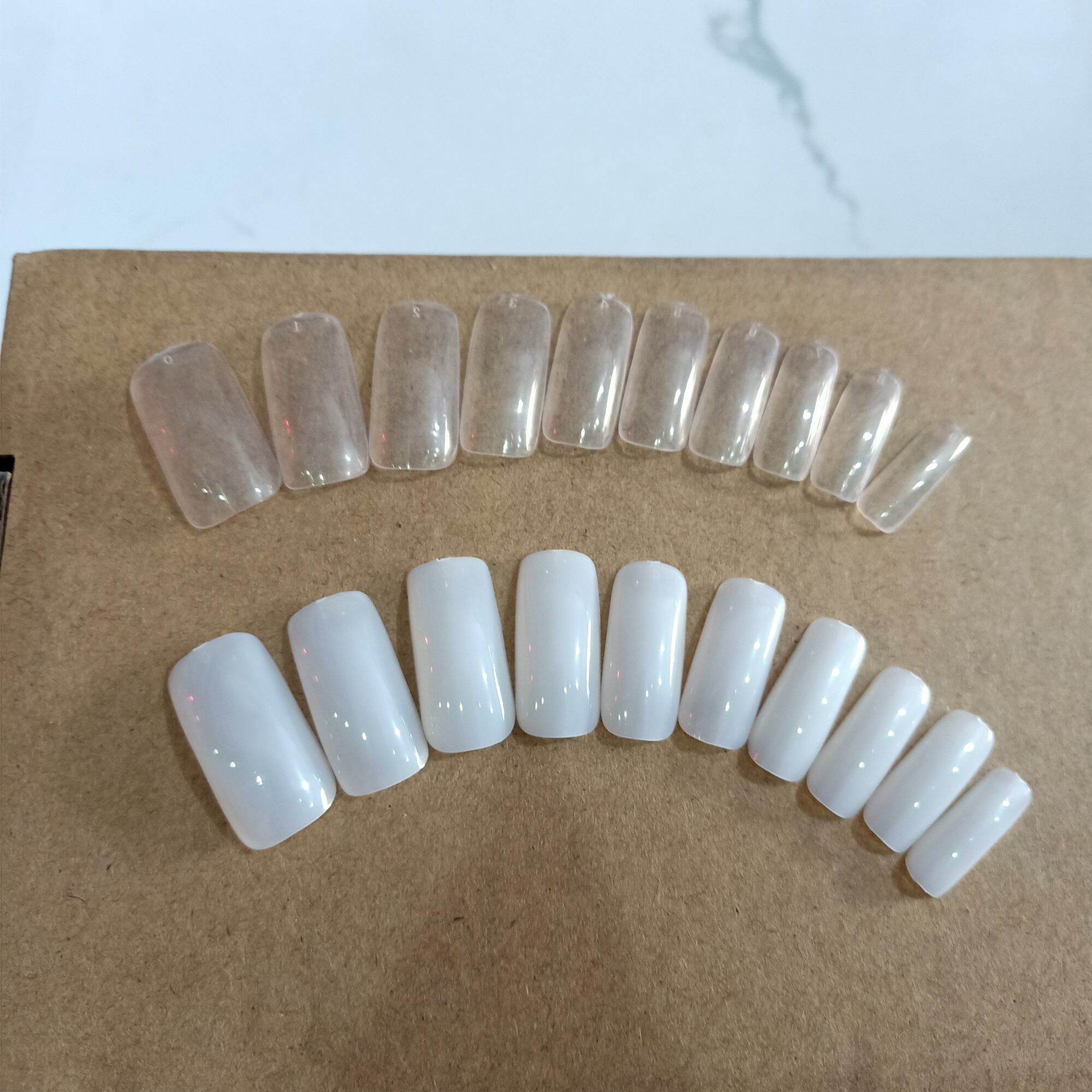 móng úp chân dài ngắn trong đục