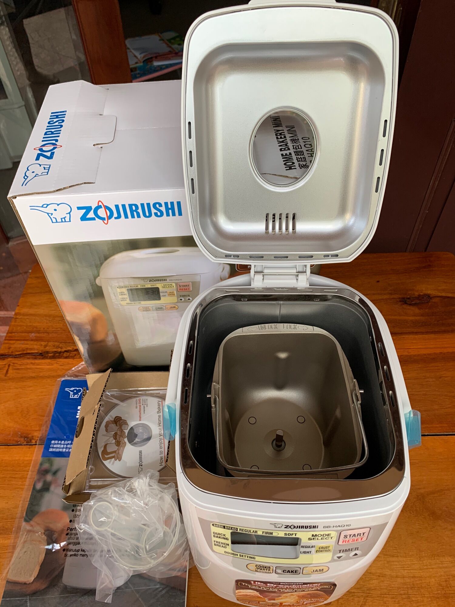 [Trả góp 0%]MÁY LÀM BÁNH ZOJIRUSHI BB-HAQ10