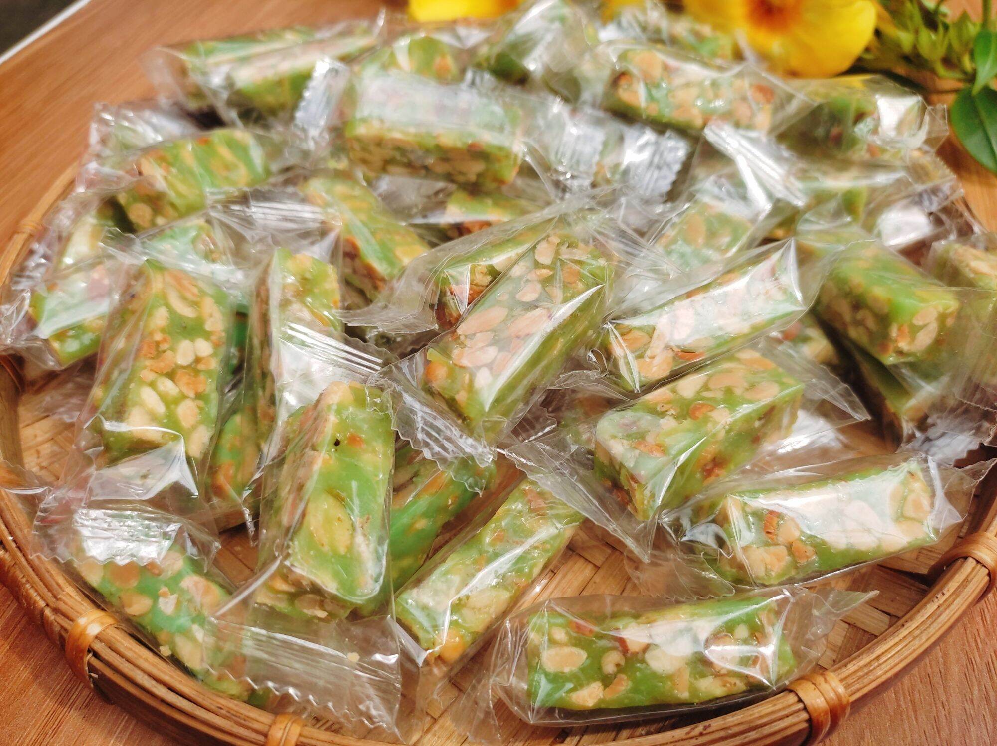 Kẹo đậu phộng nước cốt dừa lá dứa Bến Tre 500g