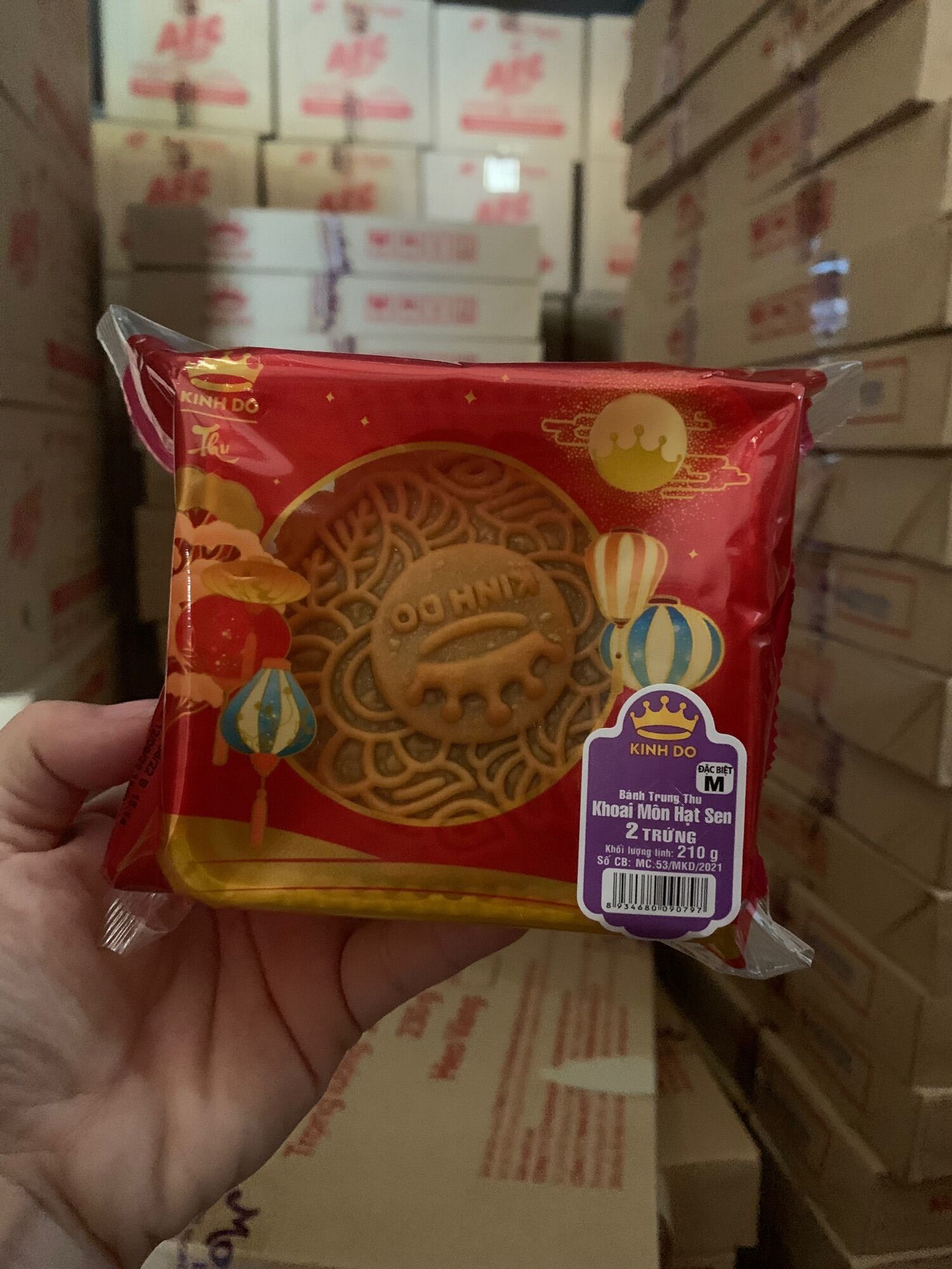 Bánh Trung Thu Kinh Đô 2 Trứng: Hương Vị Truyền Thống Bánh Trung Thu Kinh Đô 2 Trứng: Hương Vị Truyền Thống