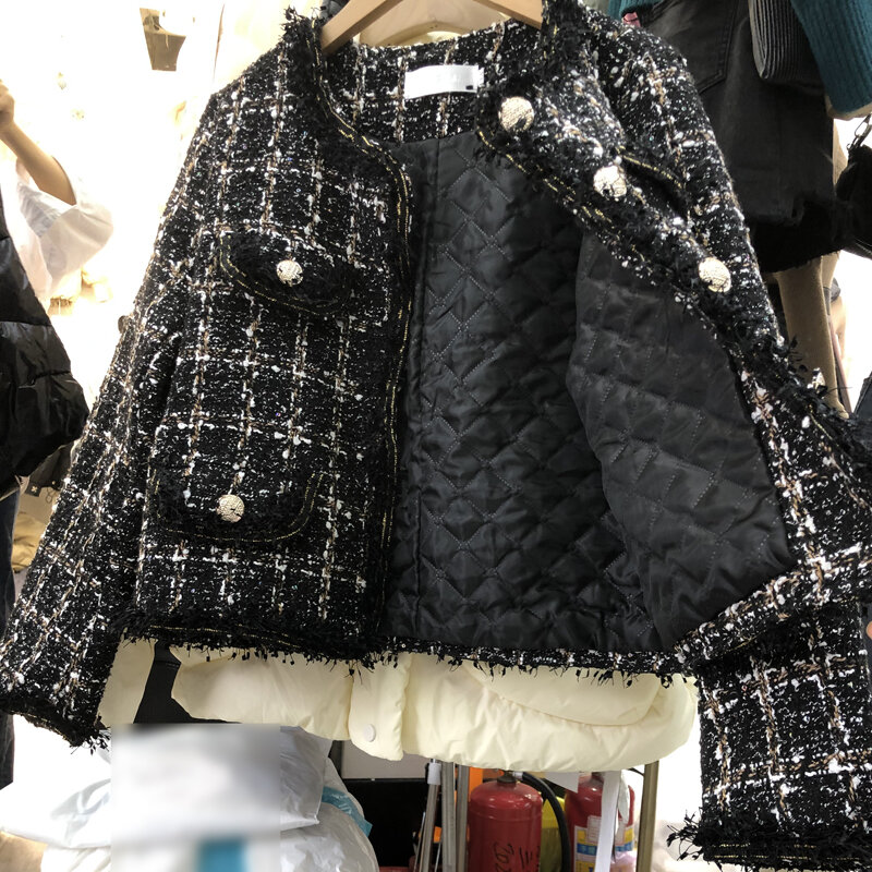 Áo Khoác Ngắn Phong Cách CHANEL Vải Tweed Quý Bà Khí Chất Mẫu Mới Xuân Thu 2023 Áo Jacket Mẫu Ngắn Tôn Dáng Tua Rua Âu Mỹ Cho Nữ