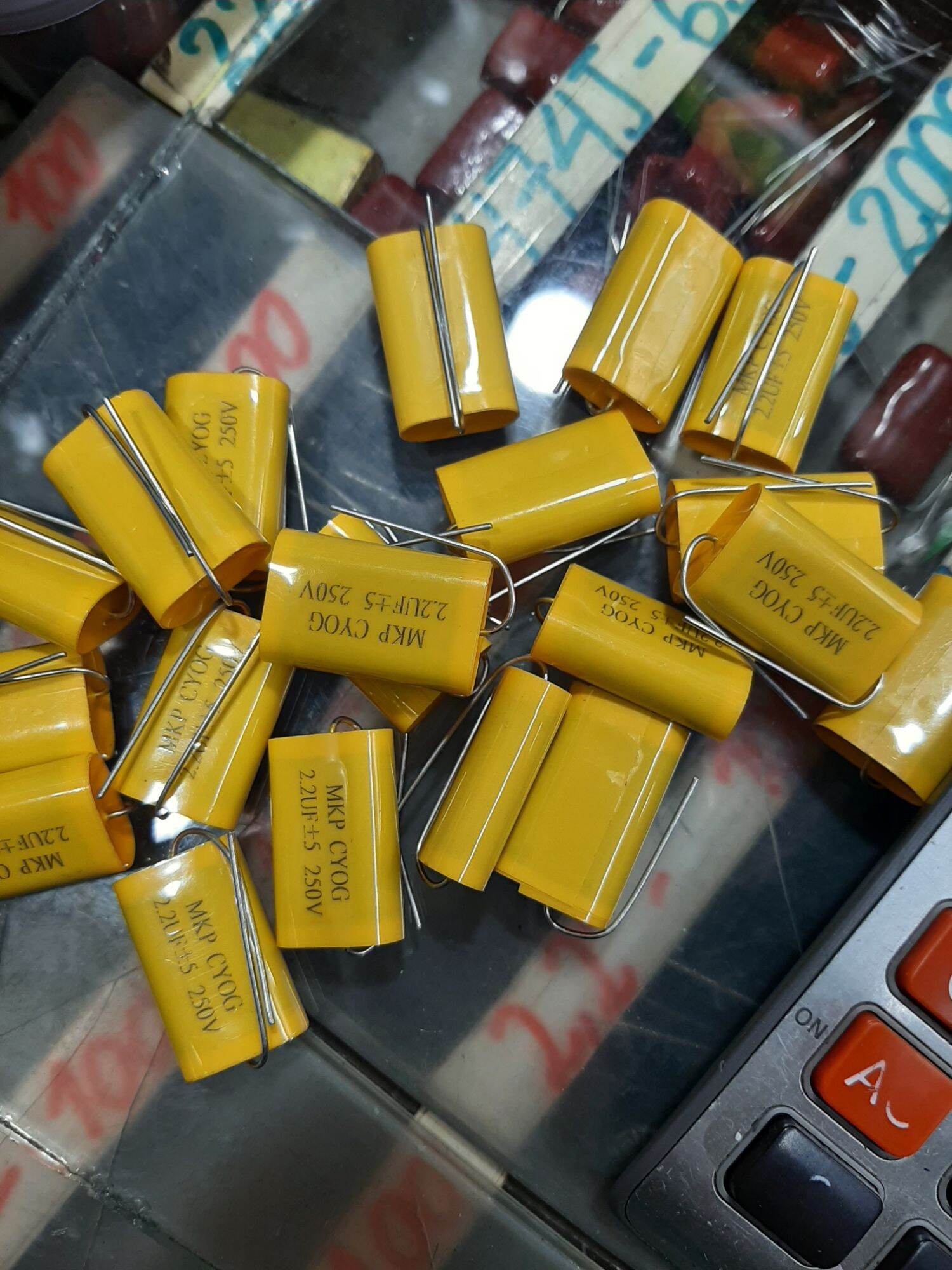 10c Tụ 225J /250v