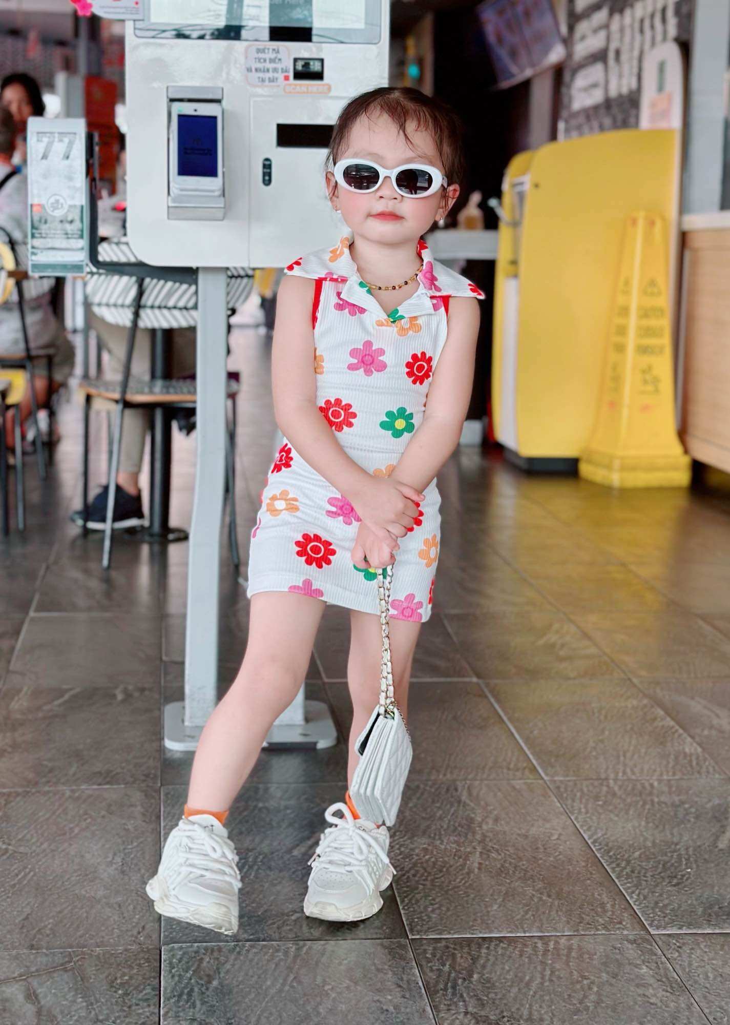 Đầm Body 2 Màu Xinh Bé Gái