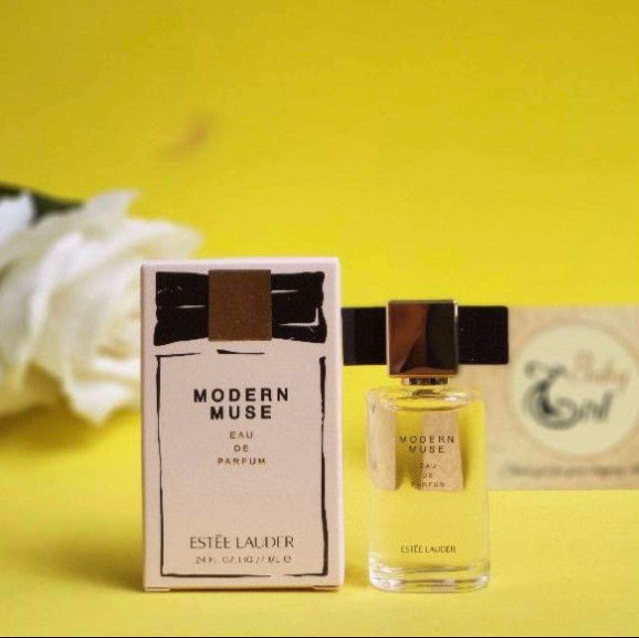 Nước hoa mini nữ modern muse của hãng estée lauder