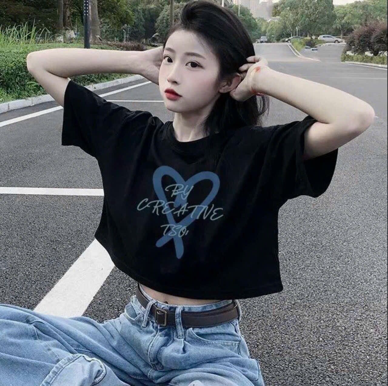 Style # áo croptop ngang hông from rộng in tim from dưới 52kg