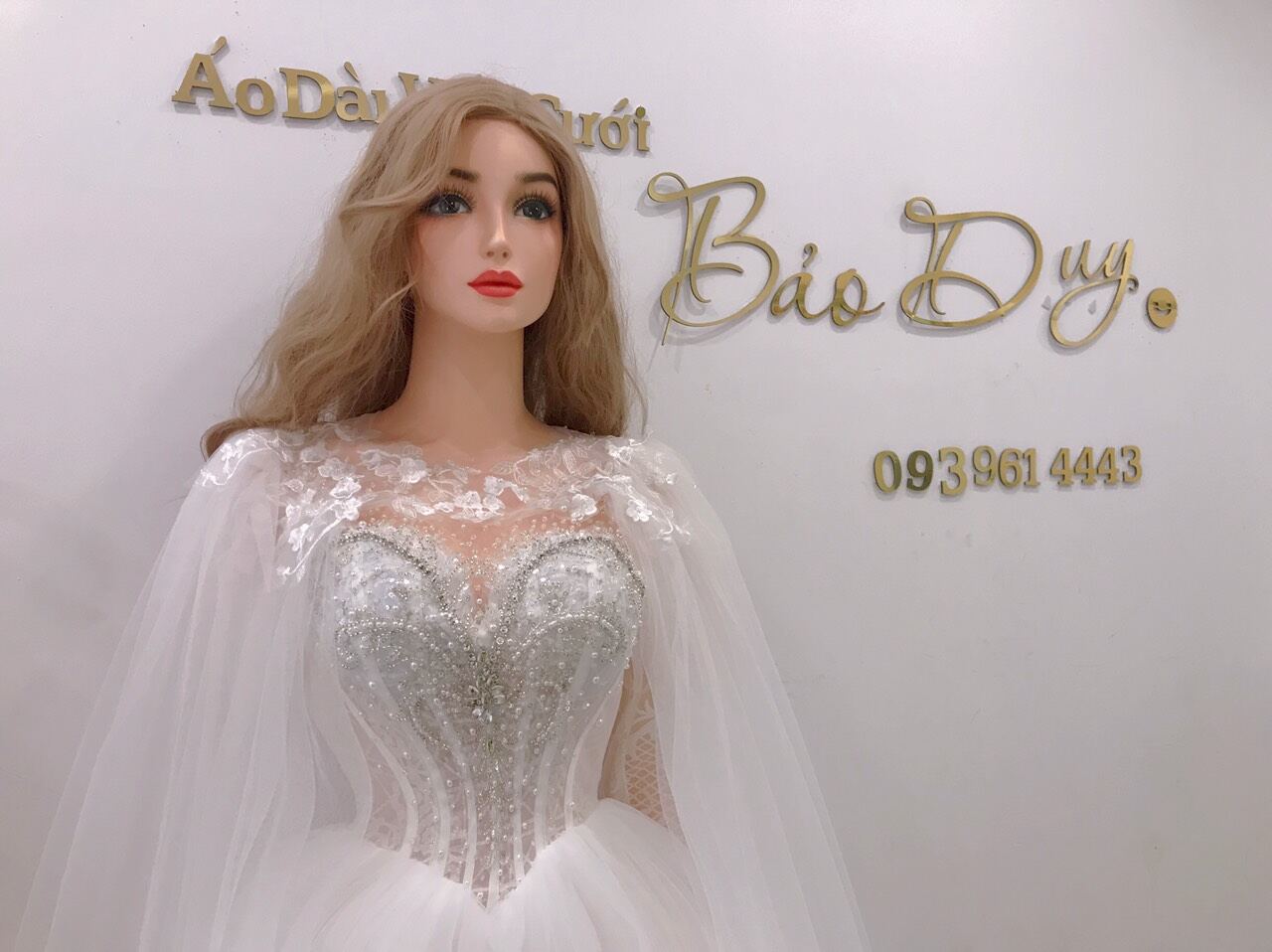 Áo choàng dạ hội tiệc cưới siêu sang