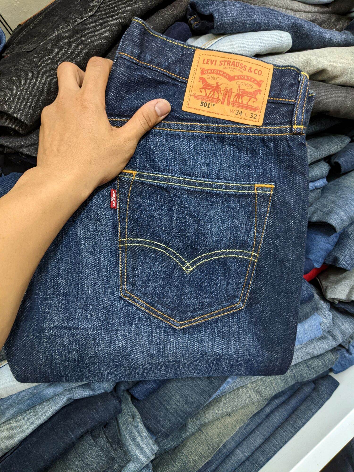 Quần jeans levis authentic ống đứng