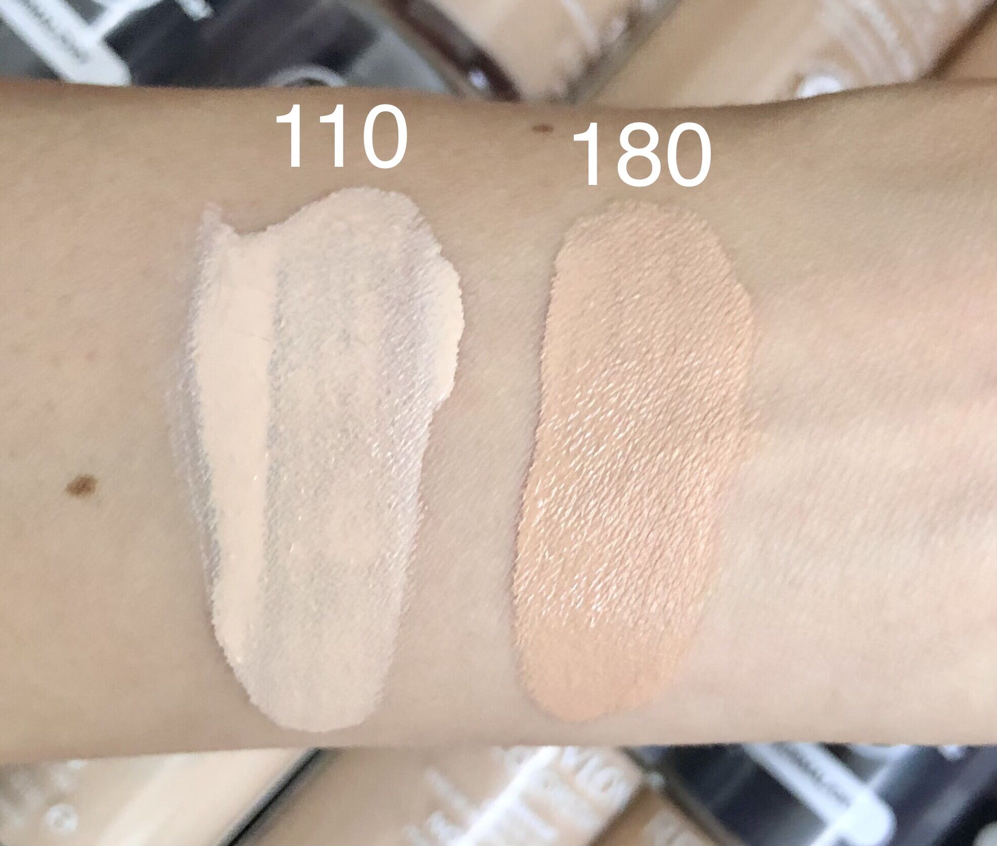 Kem nền Revlon Colorstay 24h