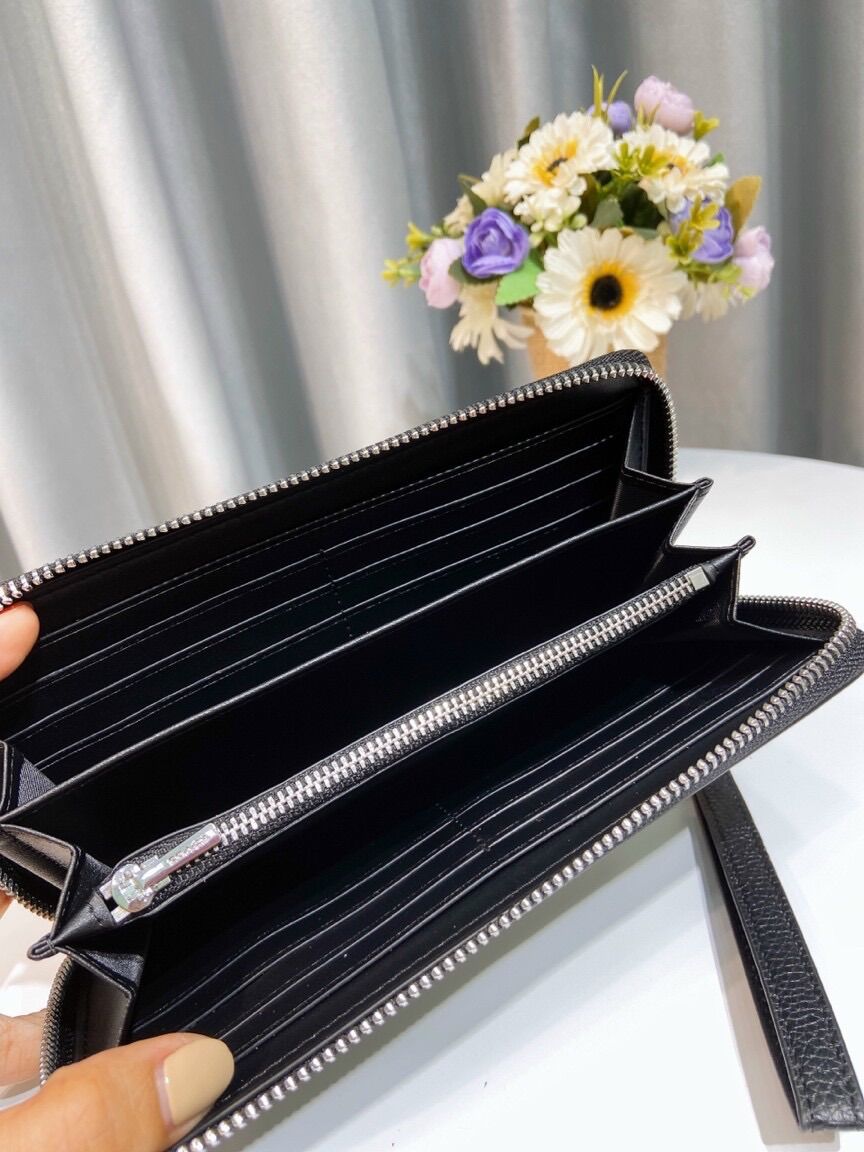 Ví dàu móc tay Coach full box xịn sò