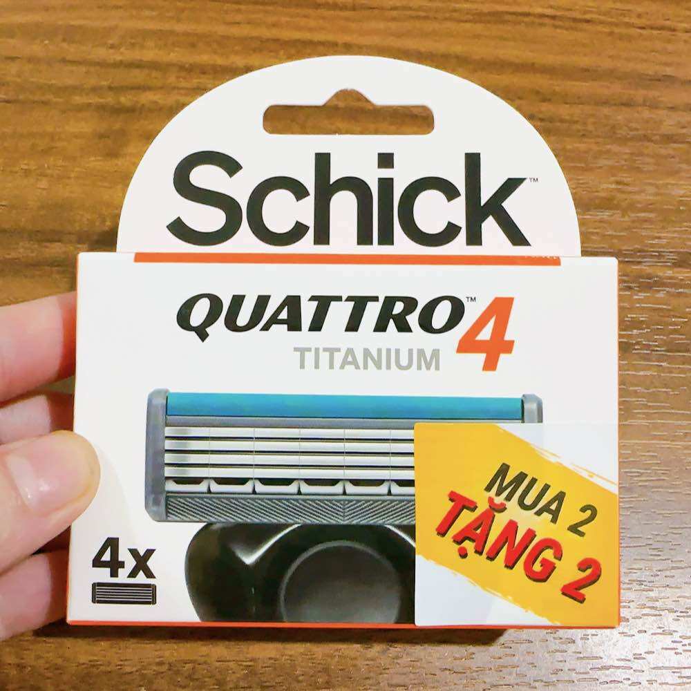Hộp 4 Lưỡi Dao Cạo Schick Quattro Titan 4s Hàng Của Đức( Mua 2 lưỡi tặng 2 lưỡi trong hộp)