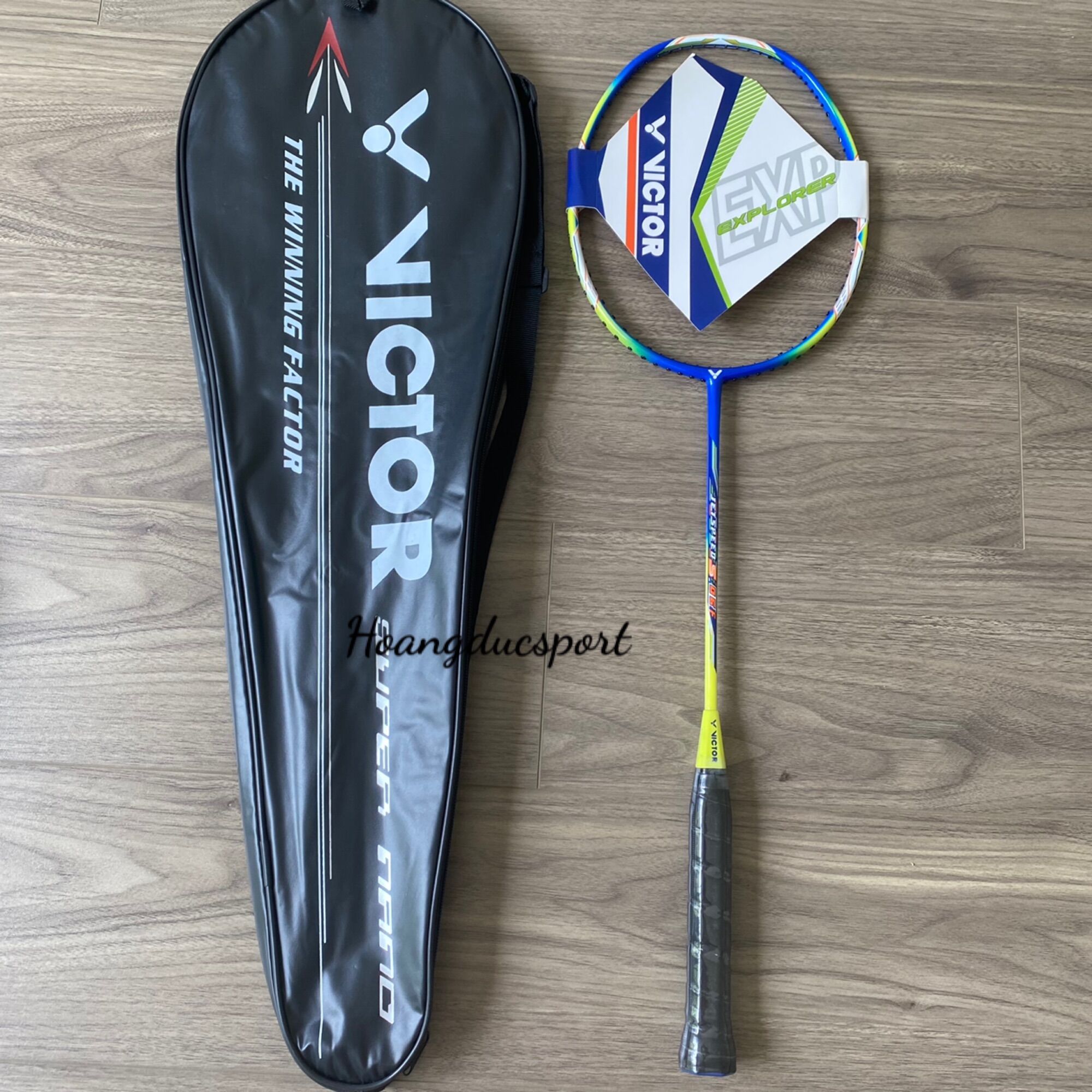 Vợt cầu lông Victor khung carbon siêu hot ( khuyến mãi căng dây và cuốn cán)