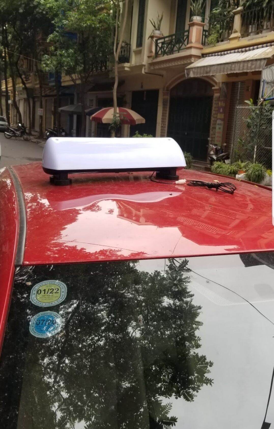 Đèn mào taxi trắng to nam châm