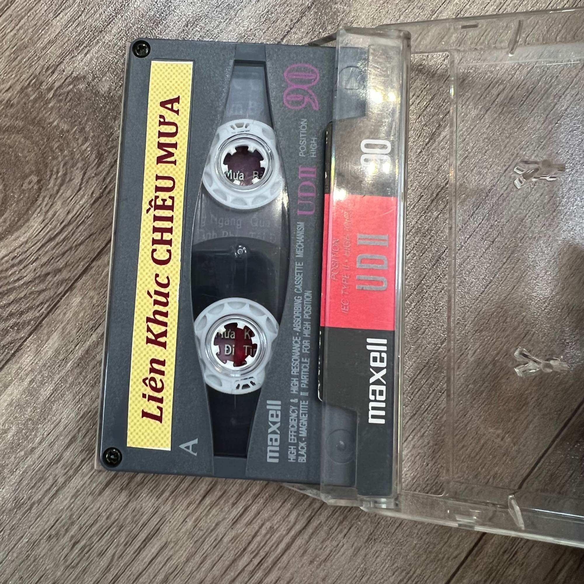 Băng cassette  Liên khúc chiều mưa