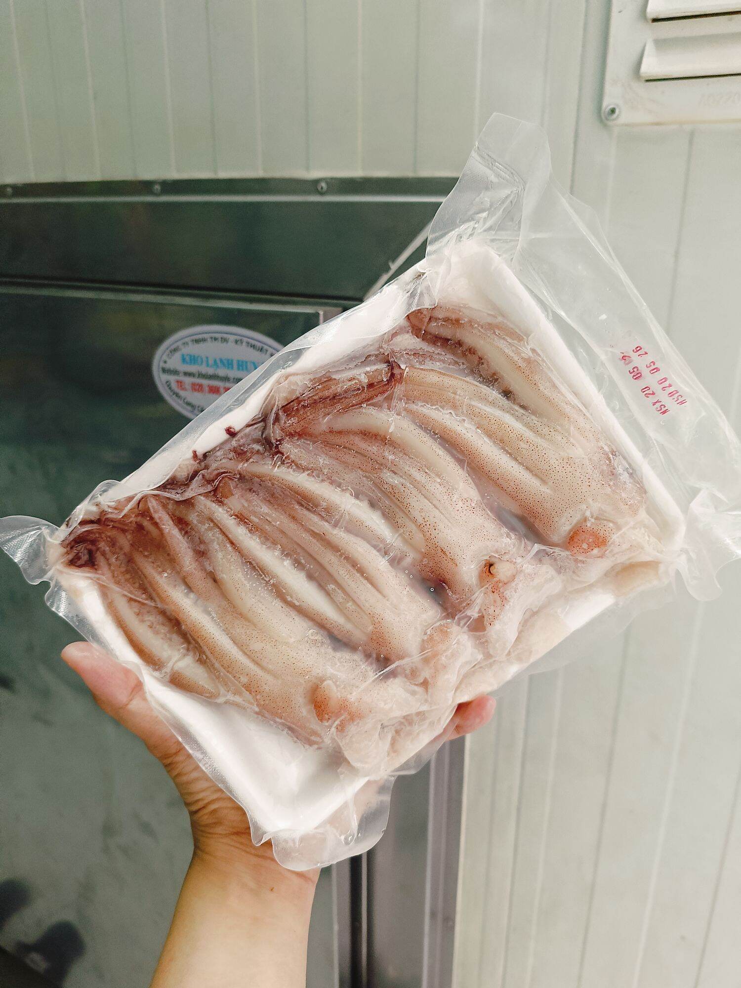 Đầu râu mực hàng ngon đủ ký,khay 500g