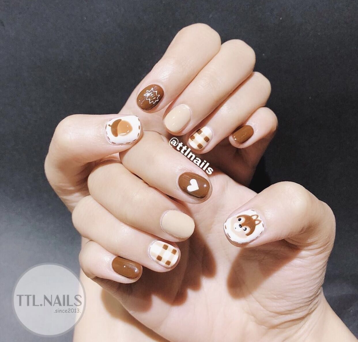 Nailbox nâu hạt dẻ sóc cute