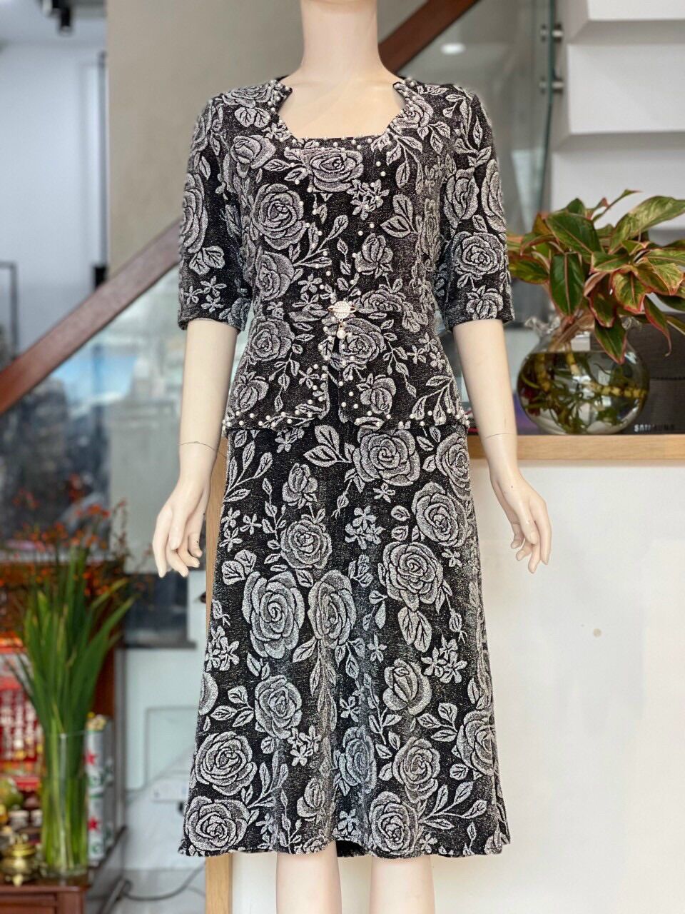 ĐẦM DỰ TIỆC TRUNG NIÊN THUN KIM SA CO GIÃN