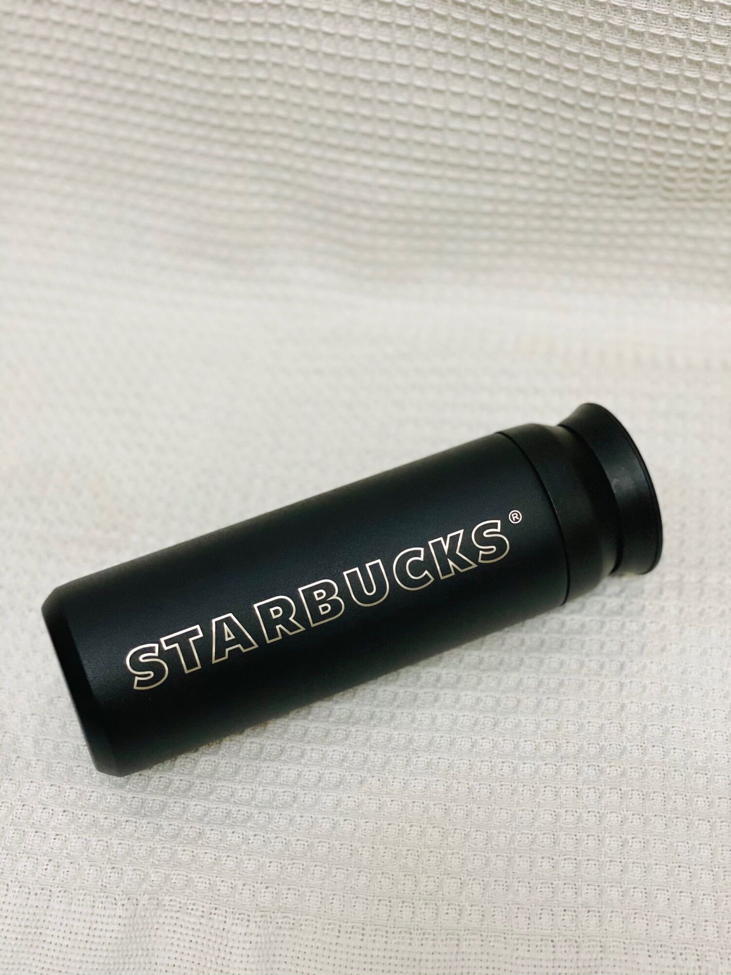 Bình giữ nhiệt Starbucks matte - 473ml