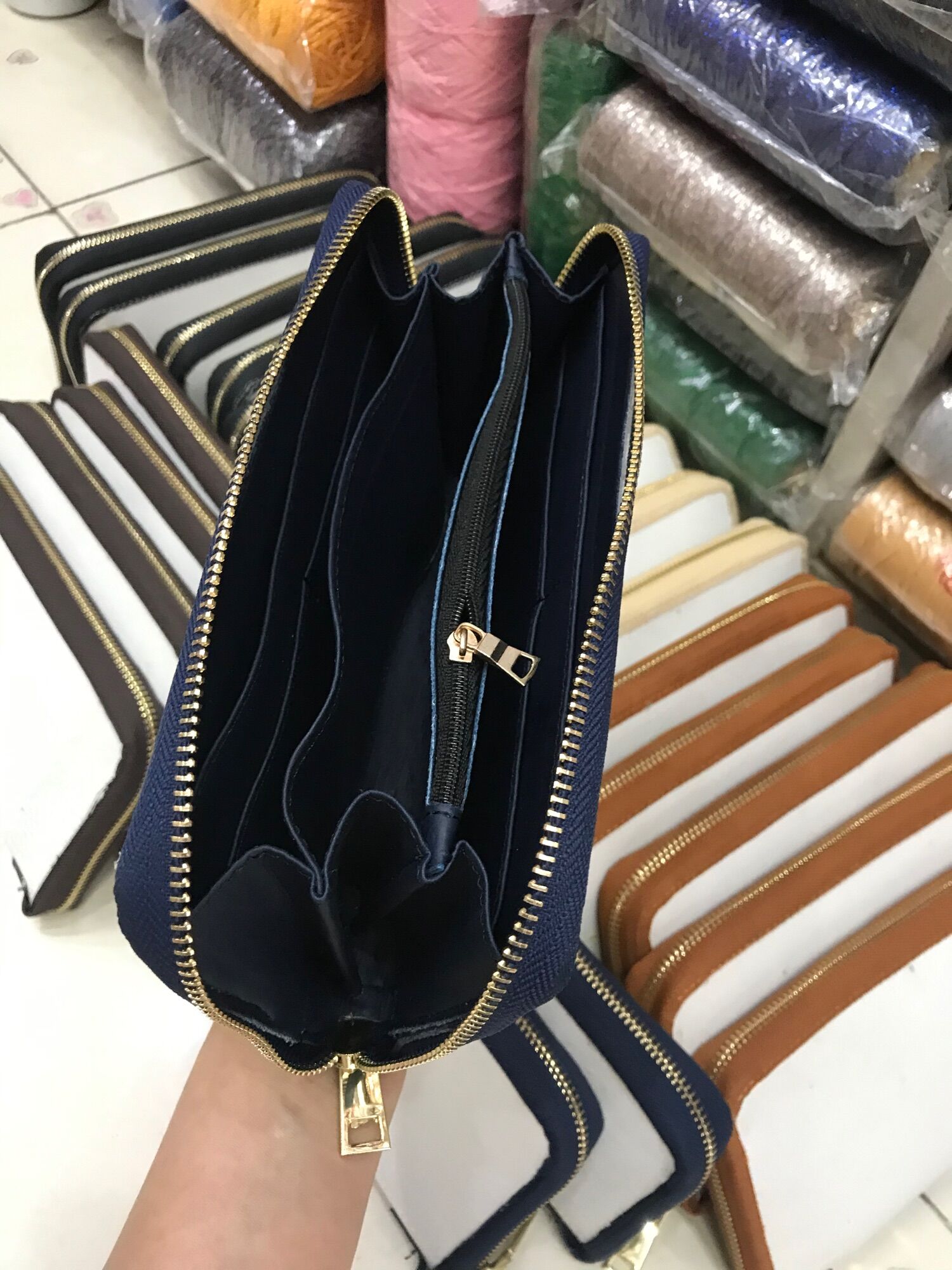 Phôi ví cầm tay đan móc len
