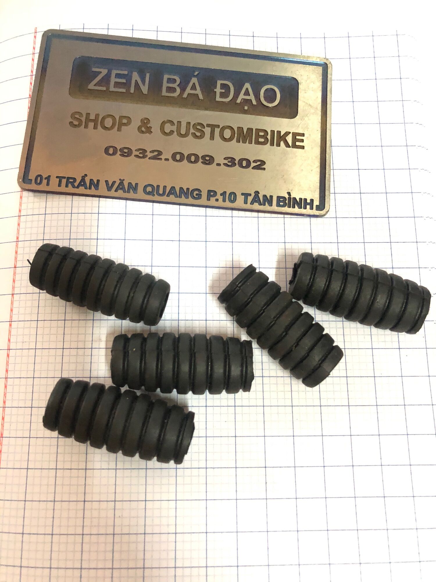 Cao su bọc cần số