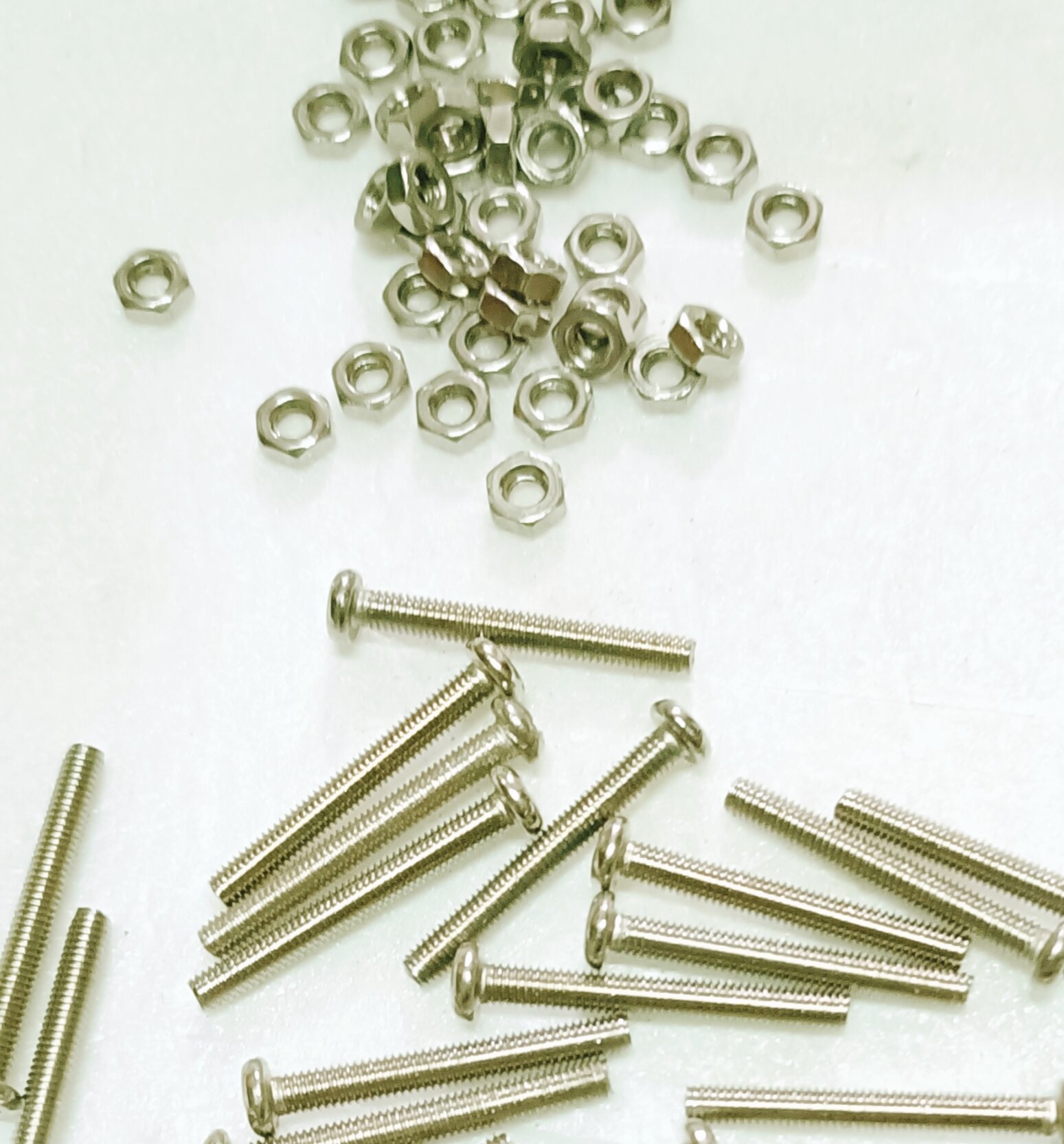 [HCM]ốc dù nhỏ inox .3lyx2cm x tán x 50.bộ....