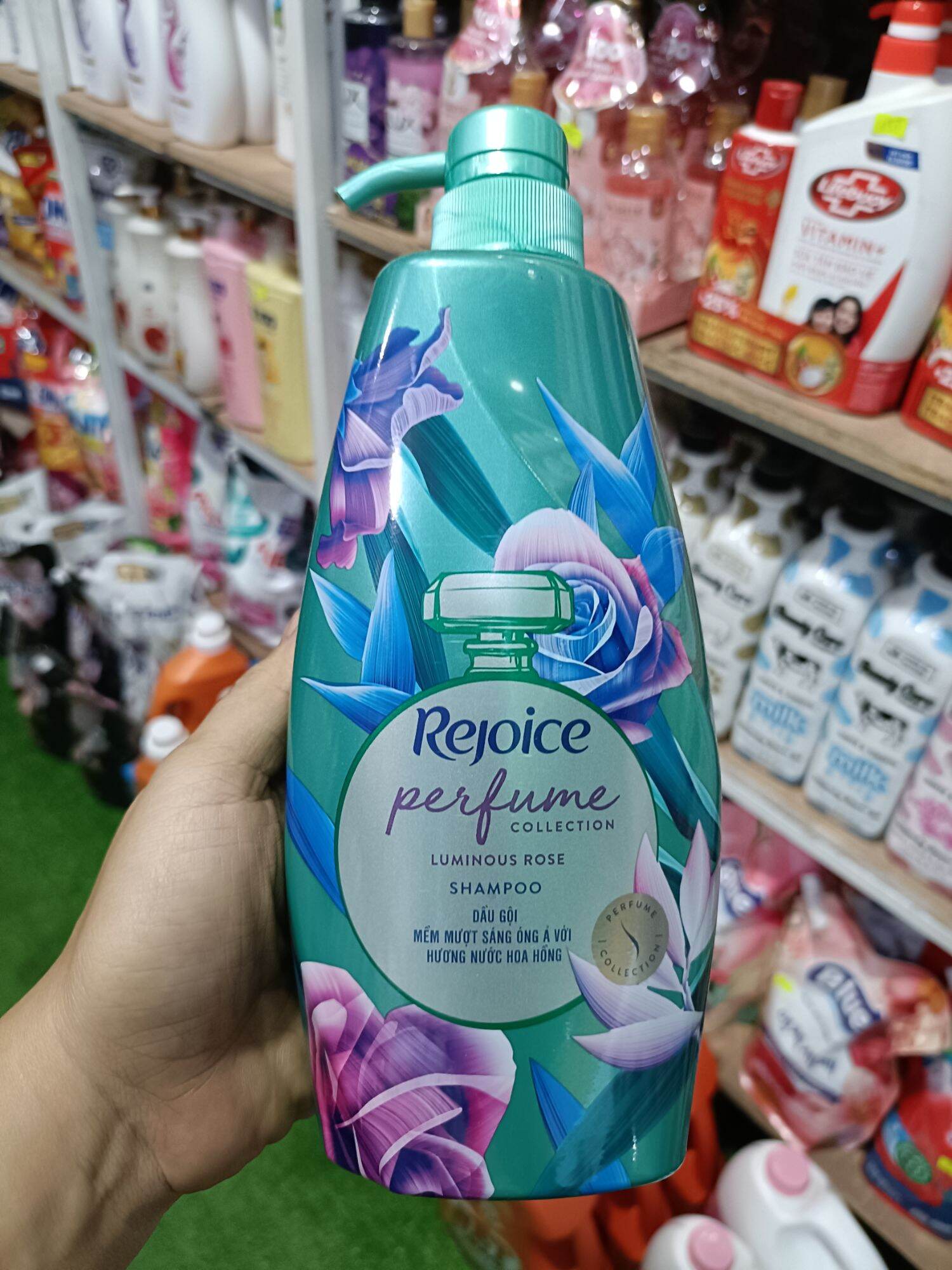 dầu gội rejoice hoa hồng chai 630ml