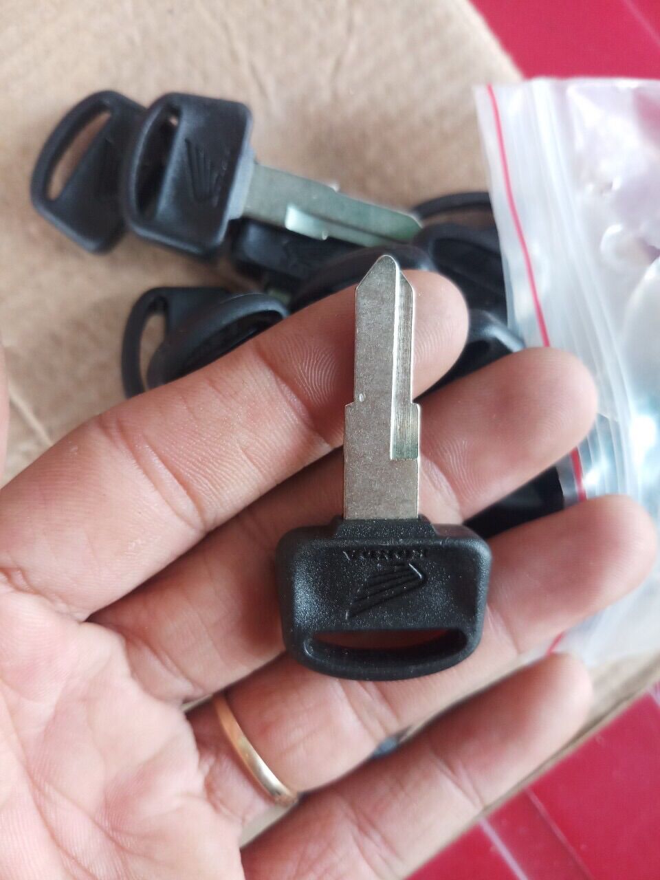 Combo 10 phôi chìa khoá HONDA cánh én ( rảnh phải )