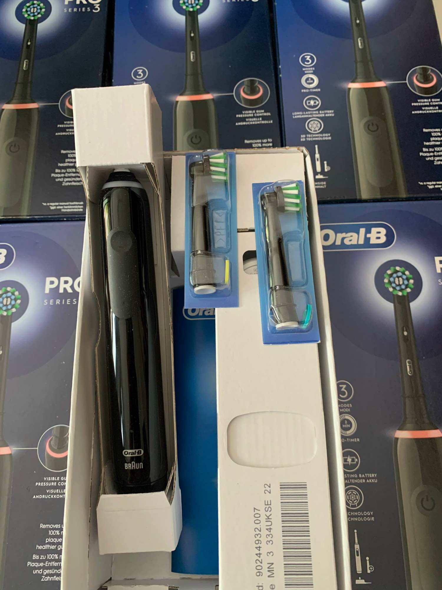 ( Free Gift ) Bàn Chải Điện Oral B Pro 3 Series có 2 đầu chải- Bàn Chải Đánh Răng Điện Có Chế Độ Đán