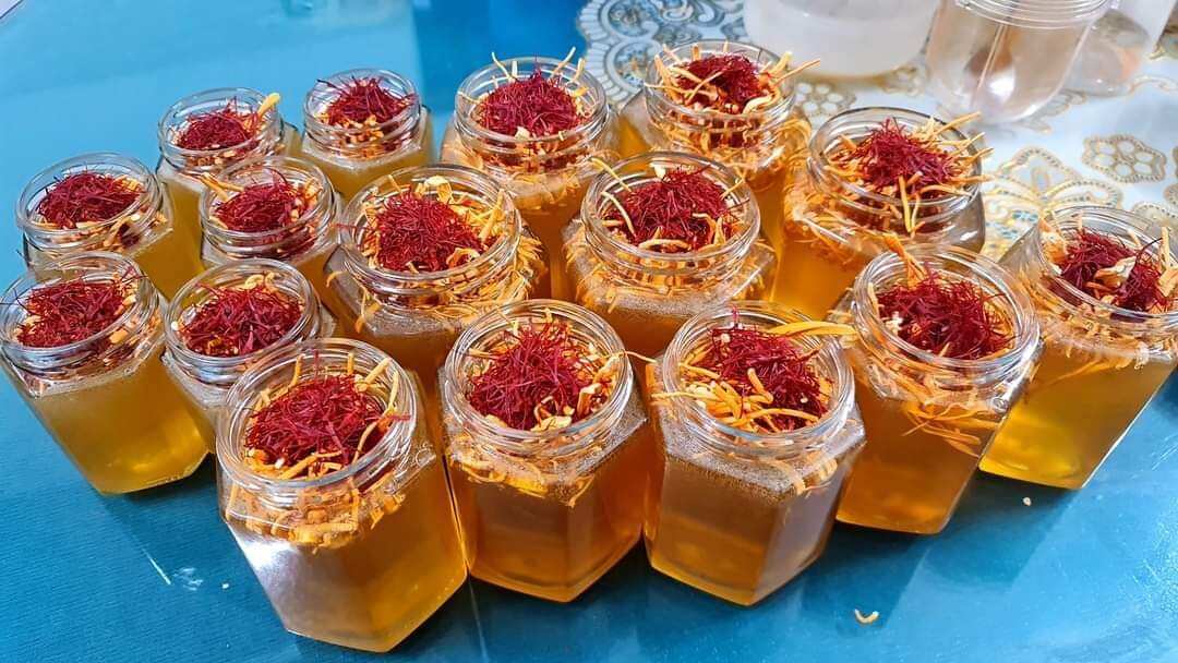 Mật ong Saffron Đông Trùng Hạ Thảo 180ml / lọ